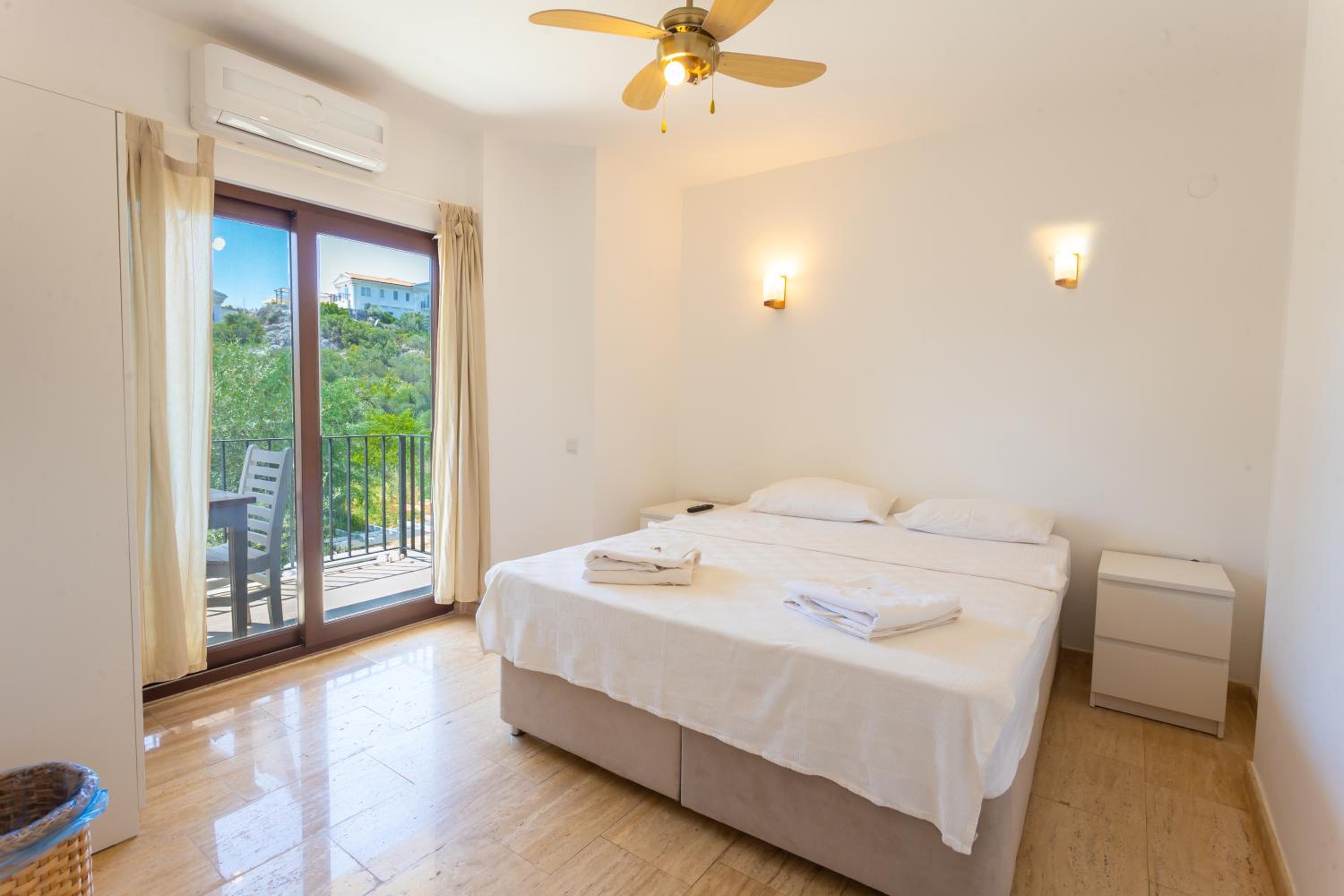 Sea Garden - Image 47