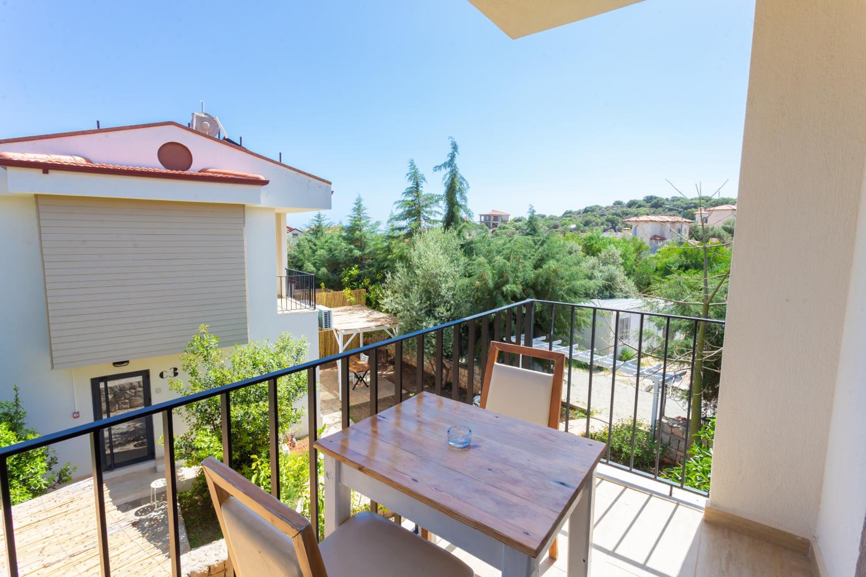 Sea Garden - Image 90