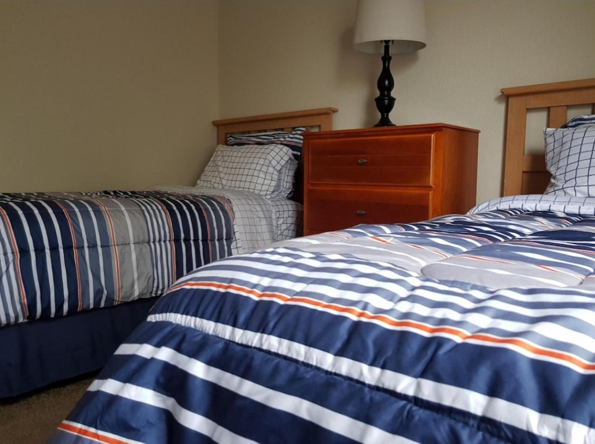 Davenport 4 Beds Sleeps 8 with Pool Gym & Spa view 5