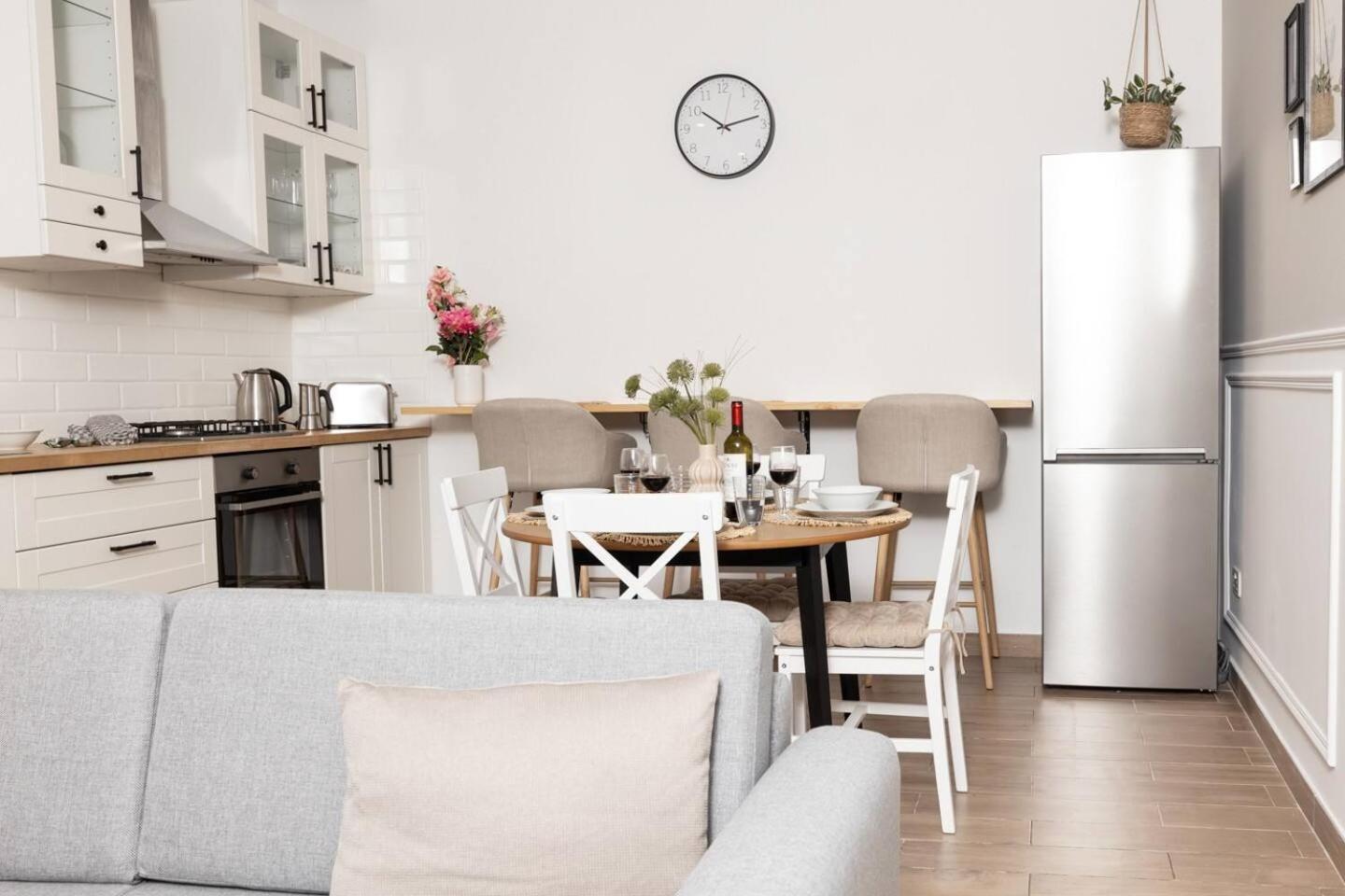 City 2bed Family Maisonette In Mellieha By Homely view 5