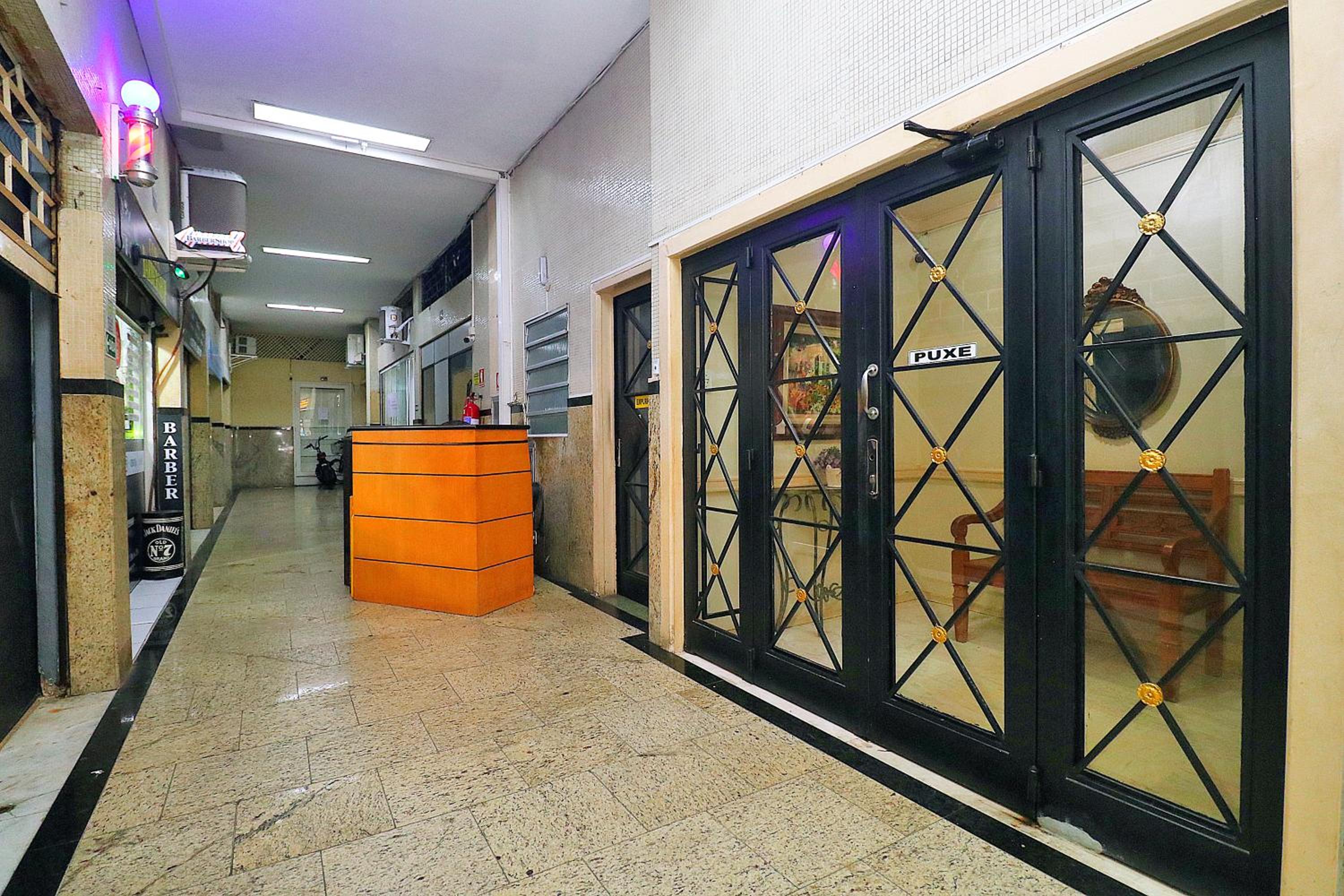 Apartamento 1 quarto perto da praia em Copacabana U052