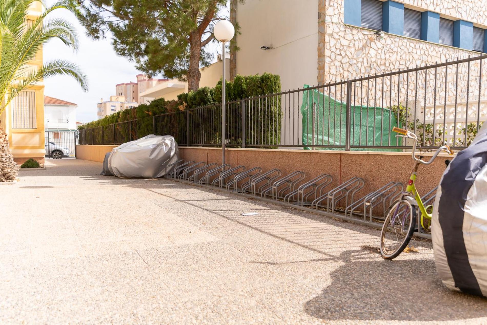 rentafive Urb Tamarindos Reformado Balcón
