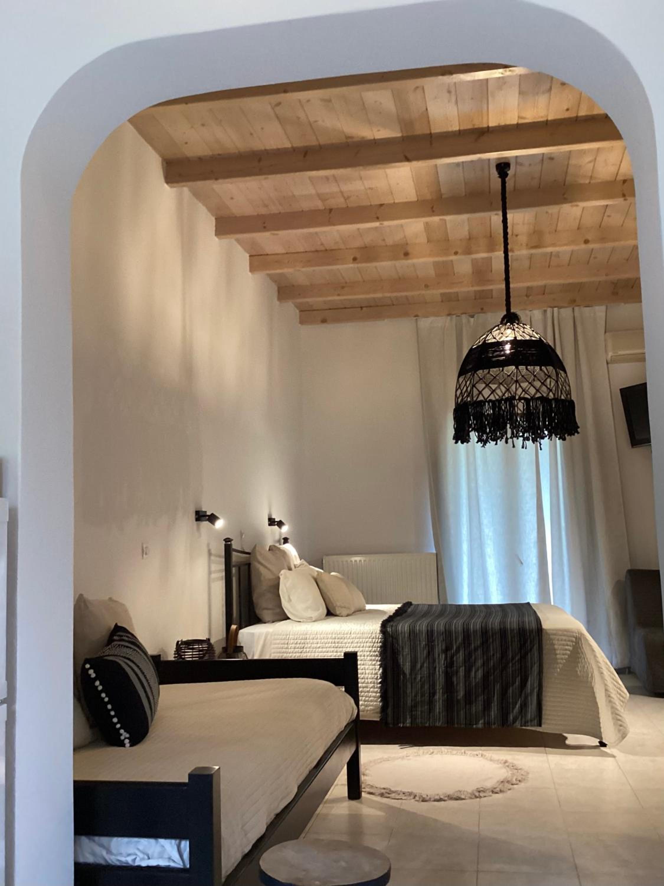Bangallows Tartaya Residence