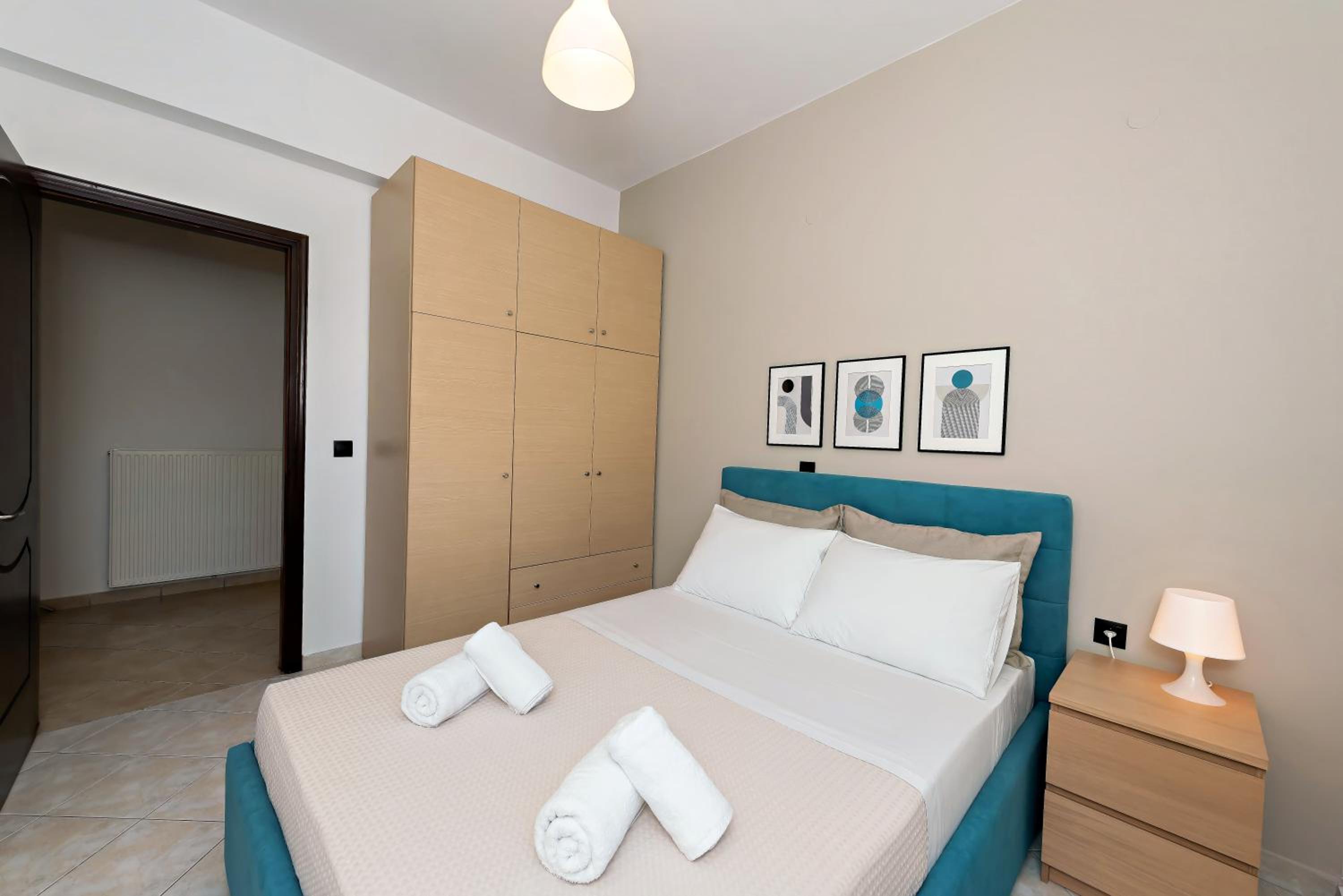 Dioni Apartments