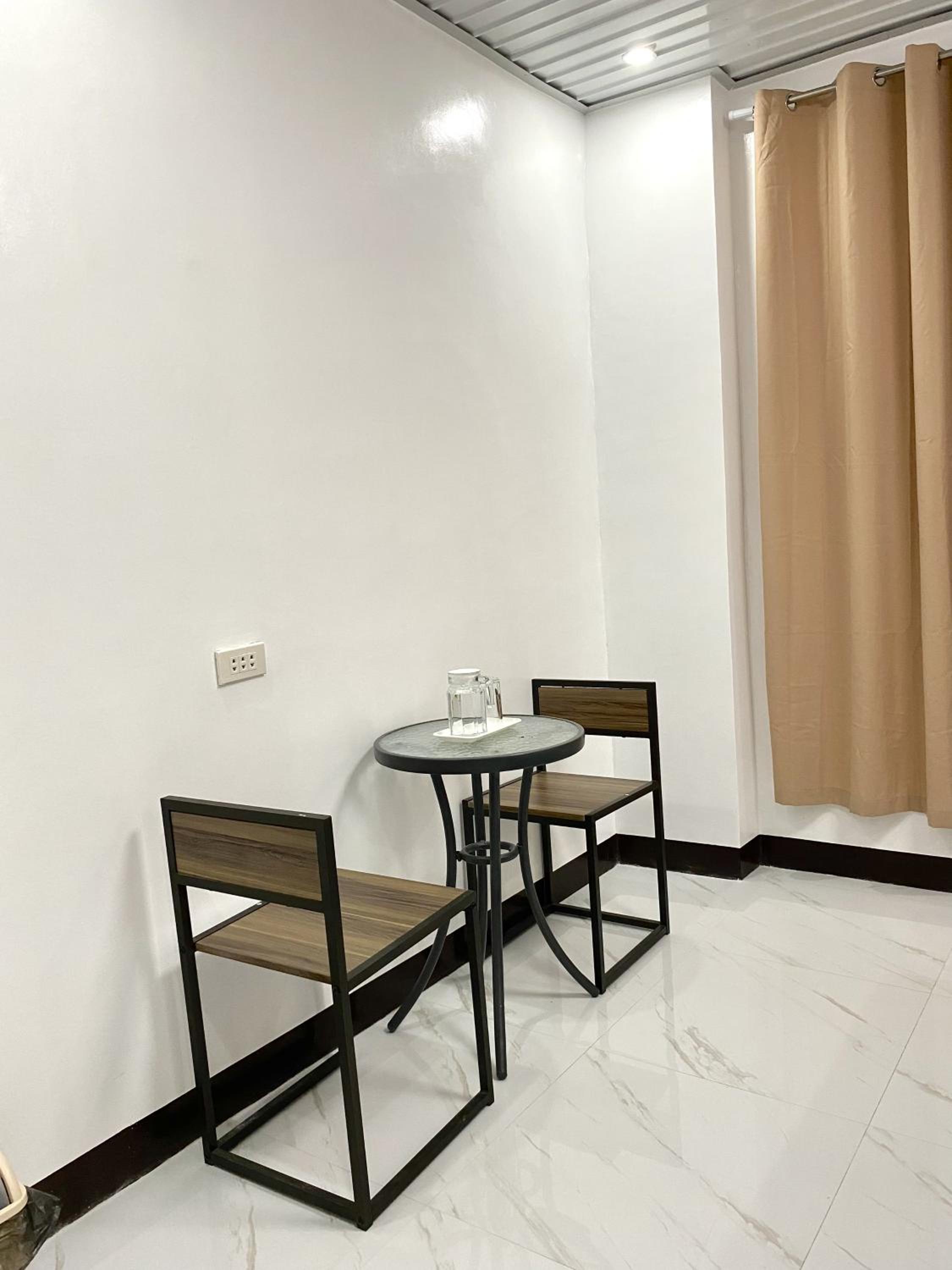 KMJ SUITES