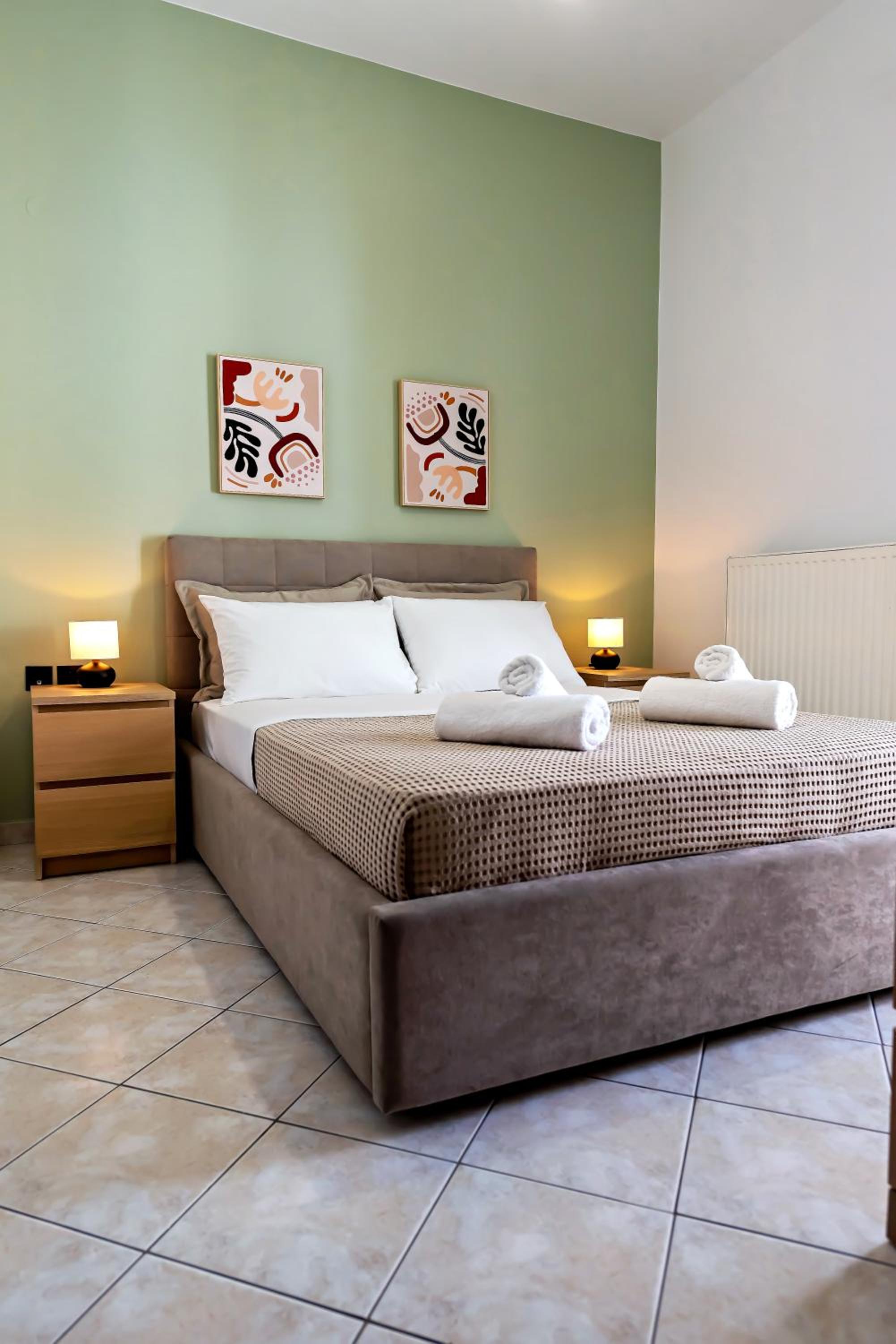 Dioni Apartments