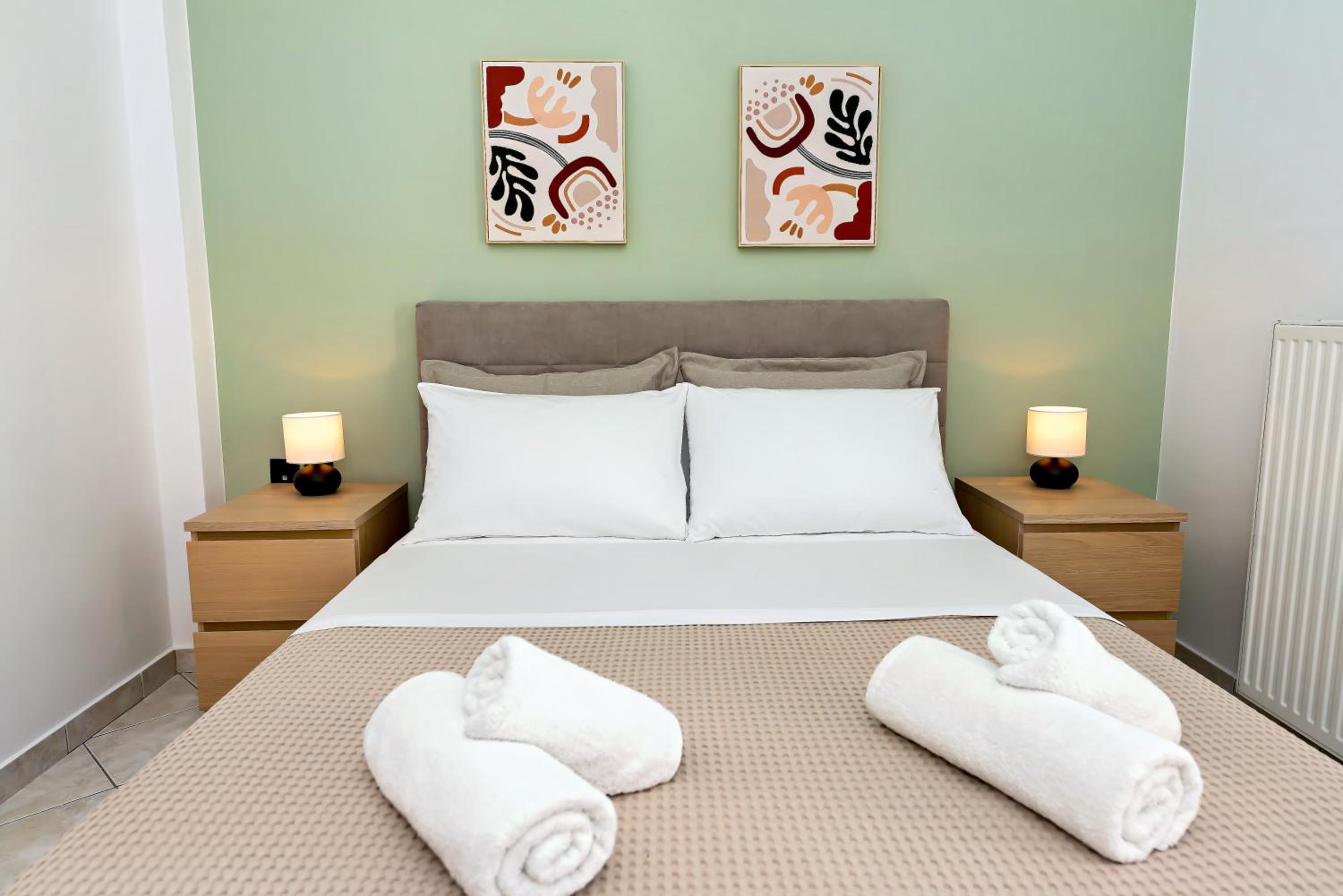 Dioni Apartments