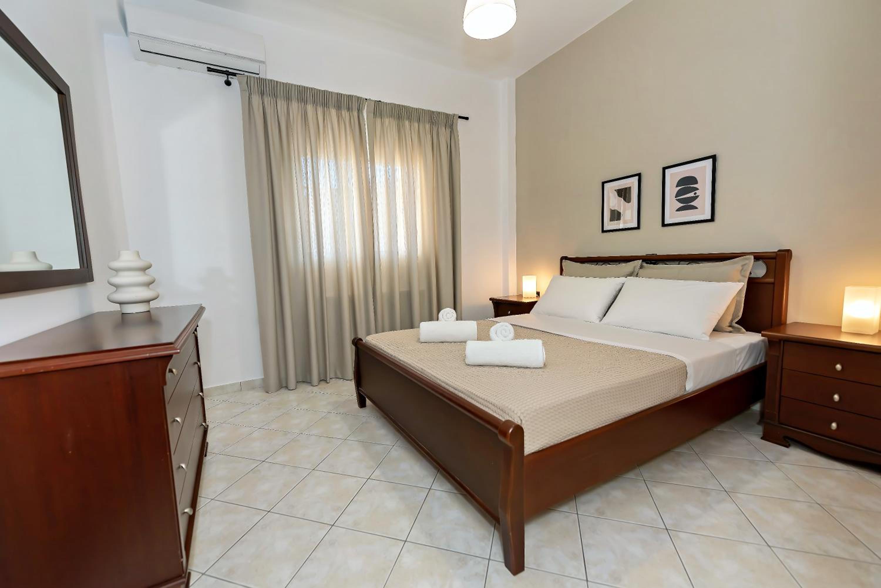 Dioni Apartments