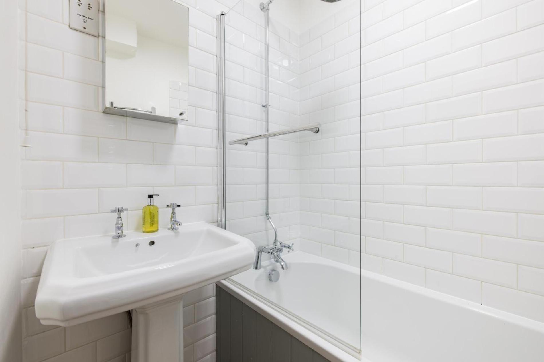 Olympia's Torch 1 Bedroom in Kensington