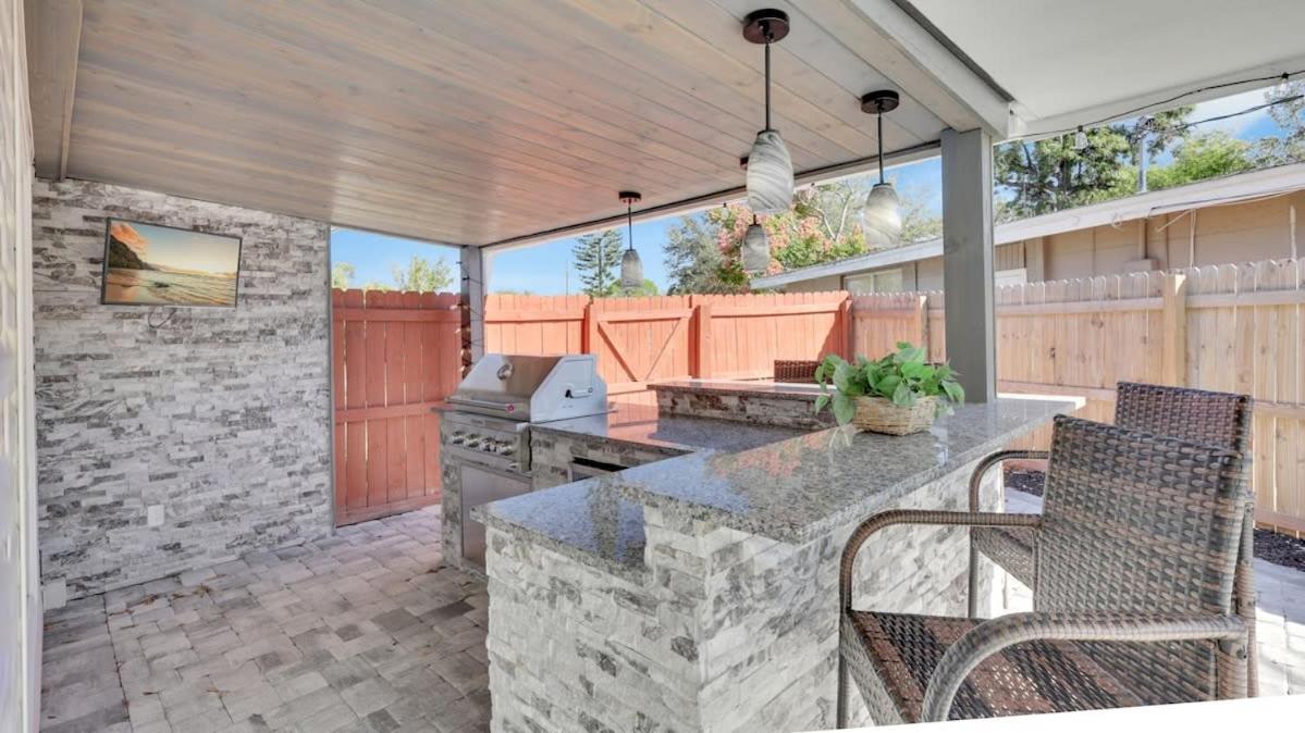 Sarasota home with Outdoor Oasis view 3
