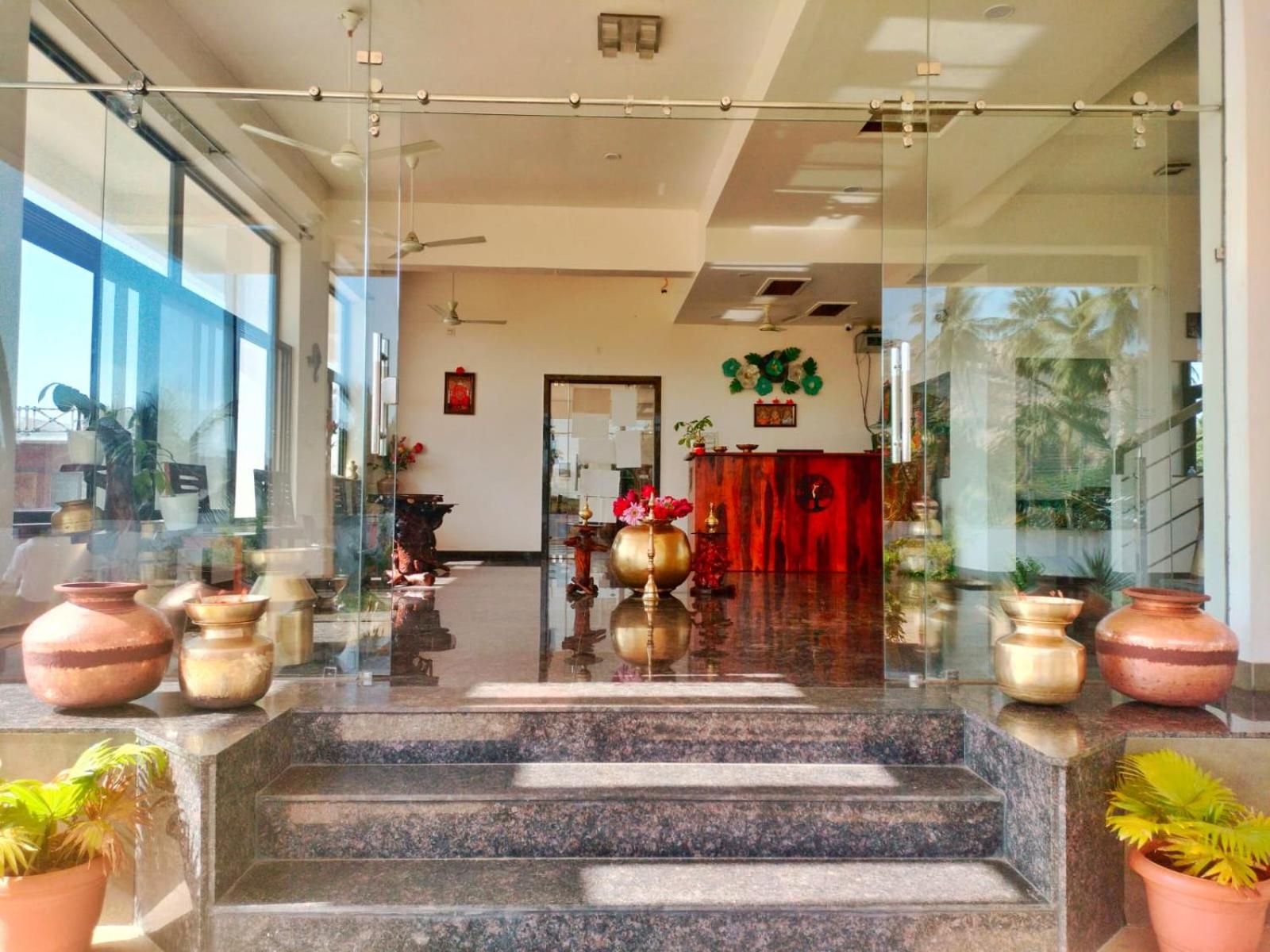 HAMPI DELMONT RESORT