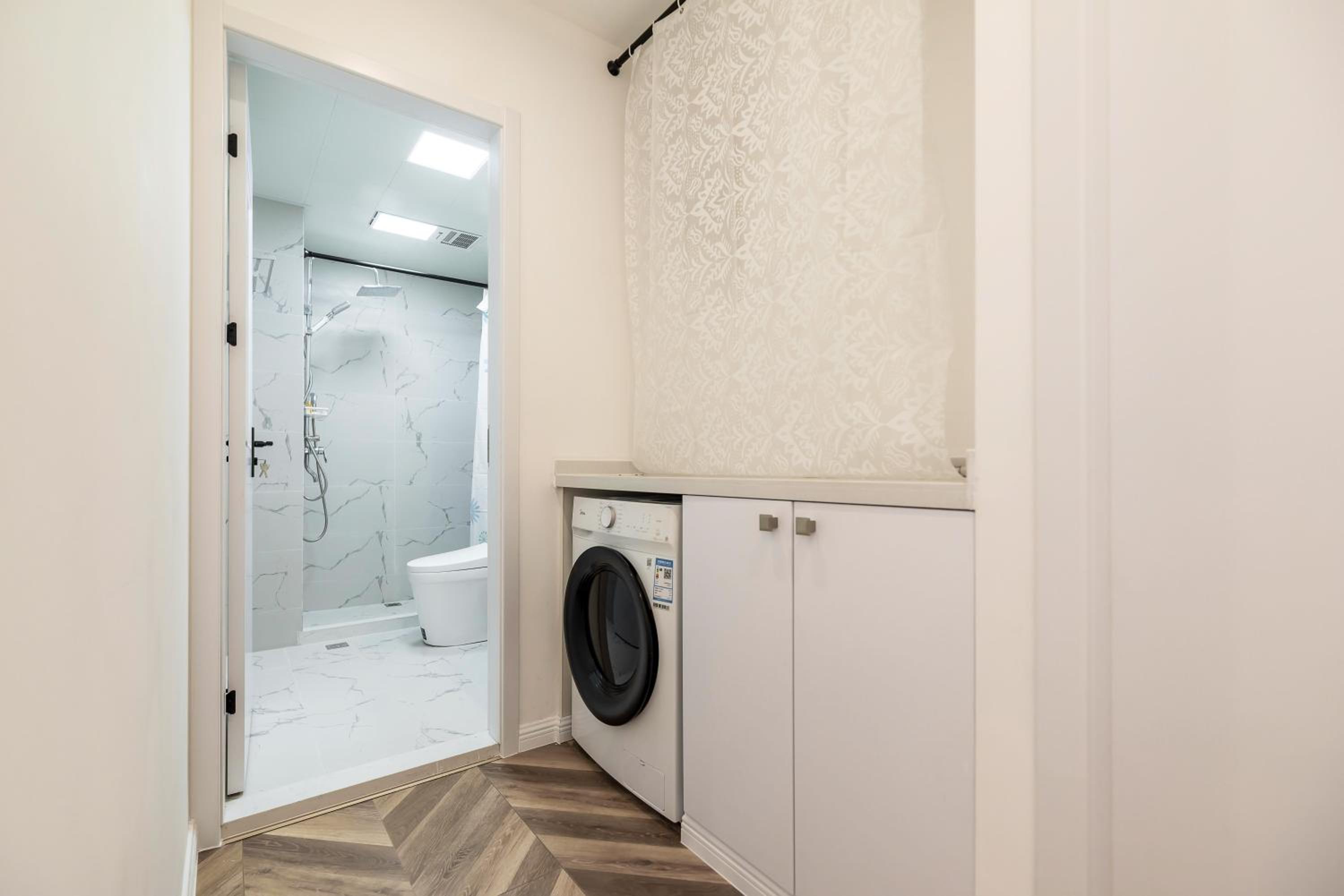 Shanghai Hills& Xu's Cozy Apartment,Lujiazui area,Line 6&9 and Near The Bund