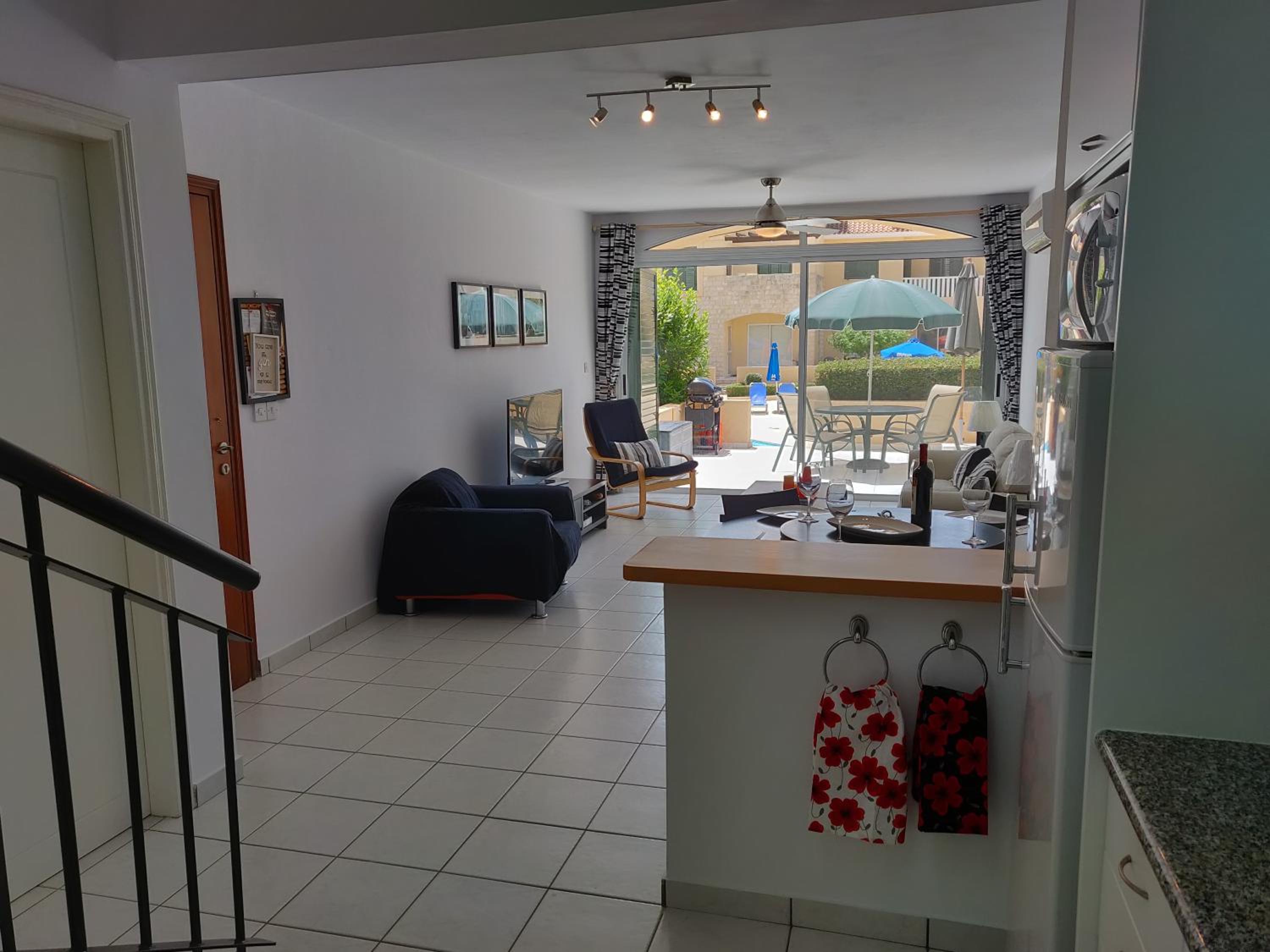 Cyprus-2 bedrooms both ensuite pool patios wifi