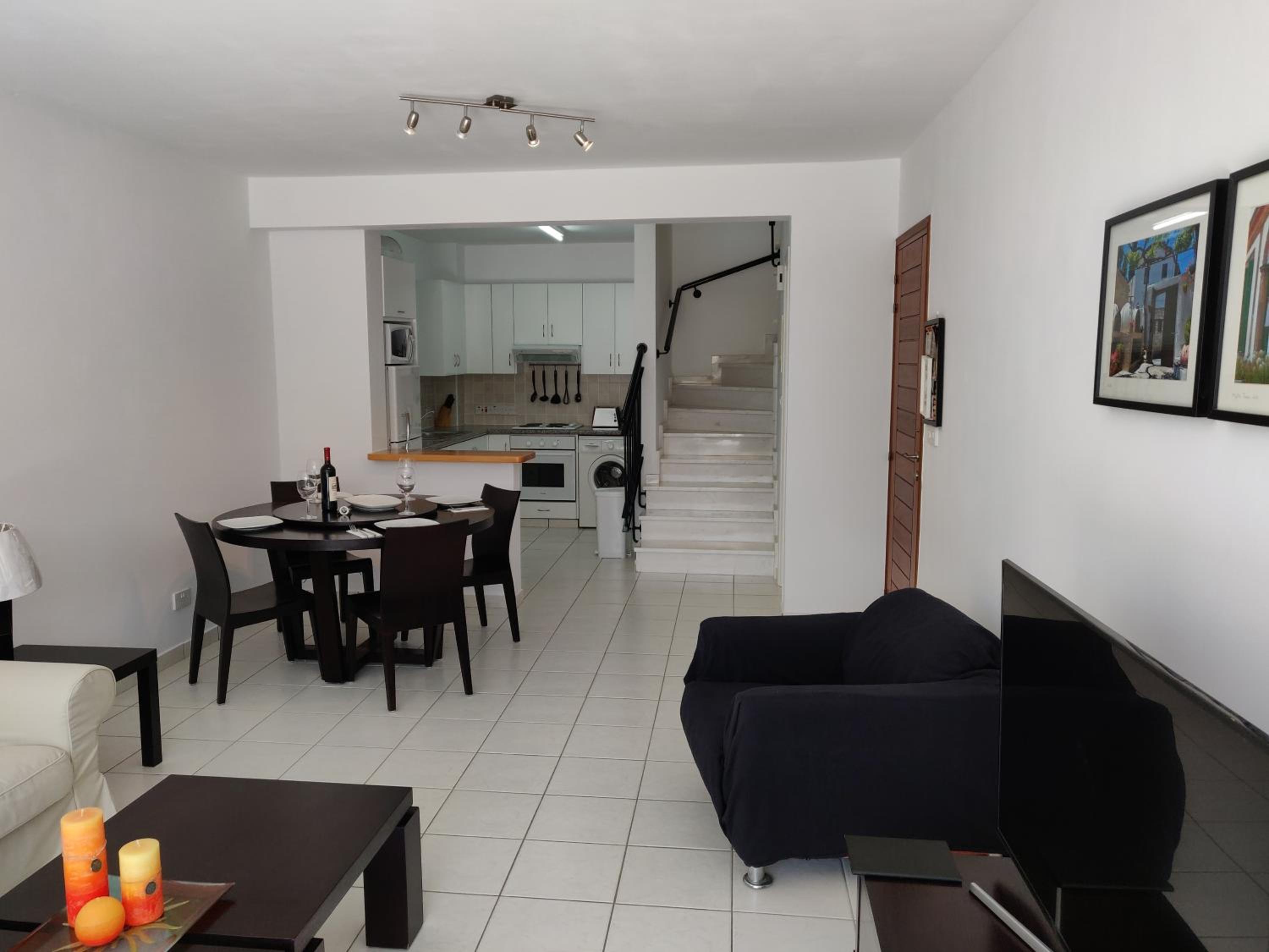 Cyprus-2 bedrooms both ensuite pool patios wifi