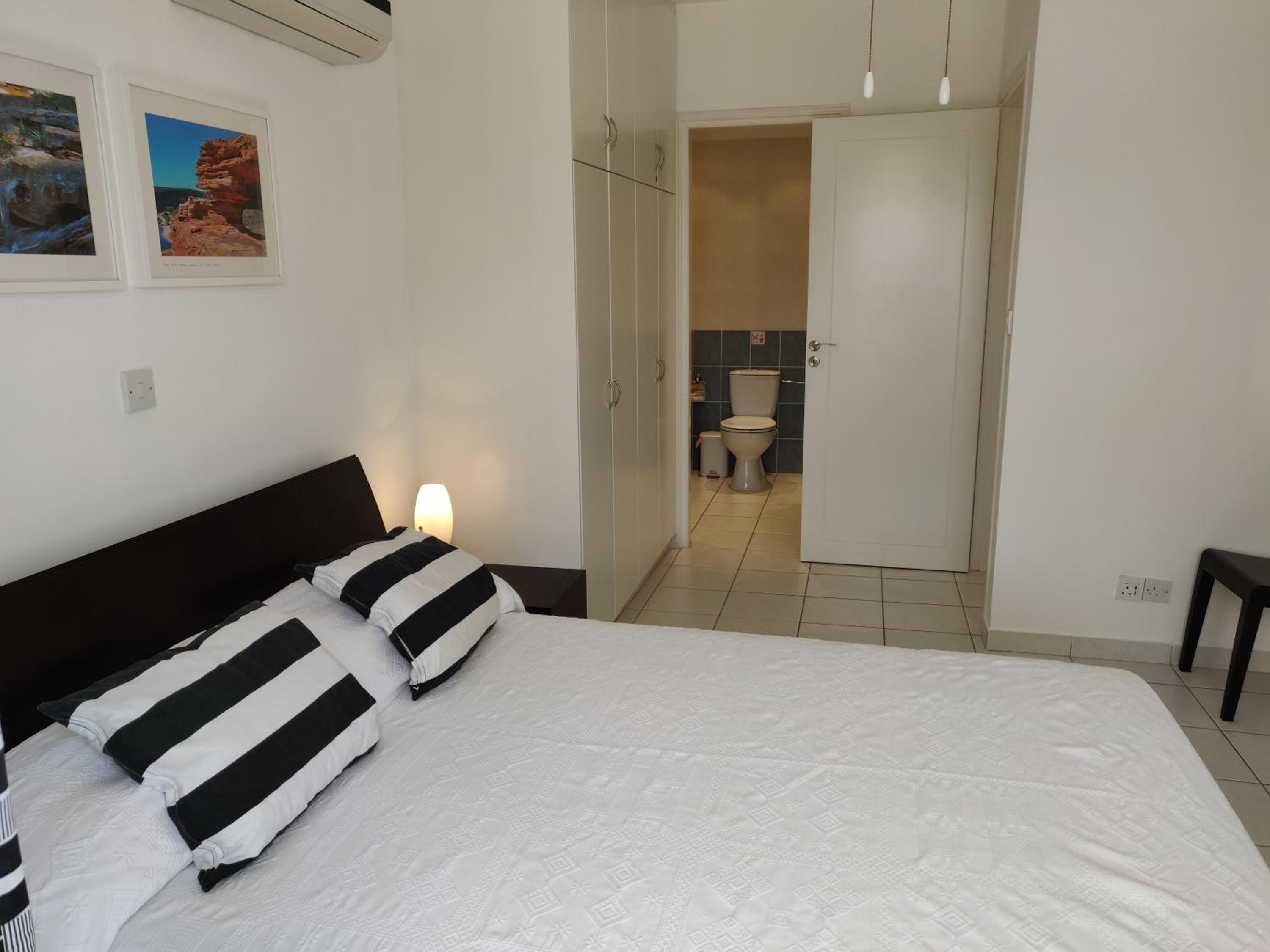Cyprus-2 bedrooms both ensuite pool patios wifi