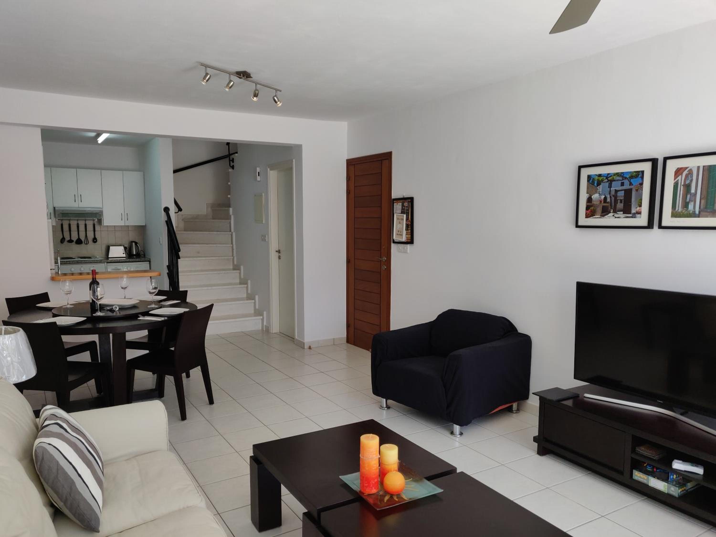 Cyprus-2 bedrooms both ensuite pool patios wifi