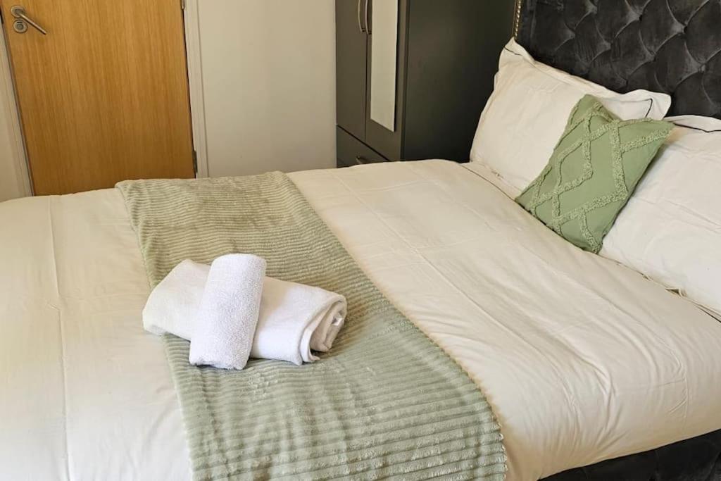 A well looked after 2 bedroom flat view 4