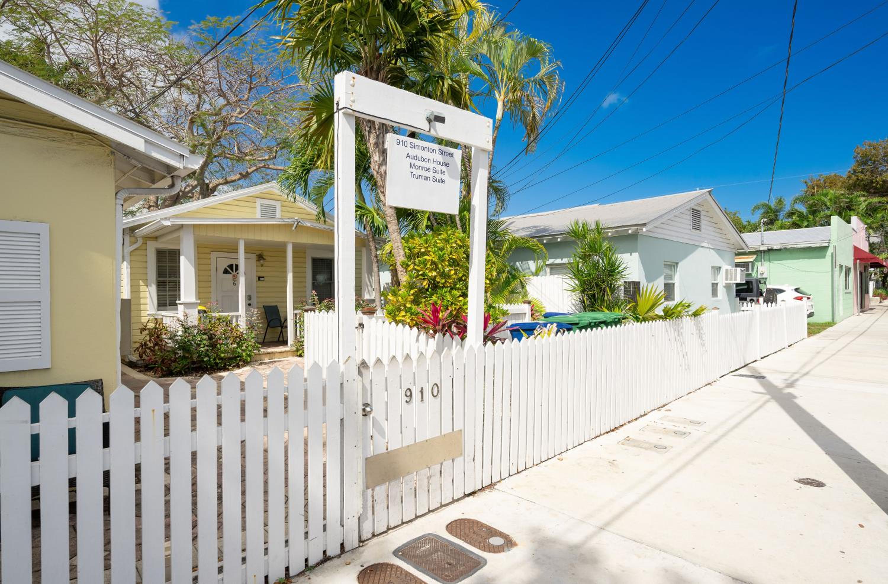 Sailors Cabin - Prime Downtown Key West Spot - Walk to Duval view 4
