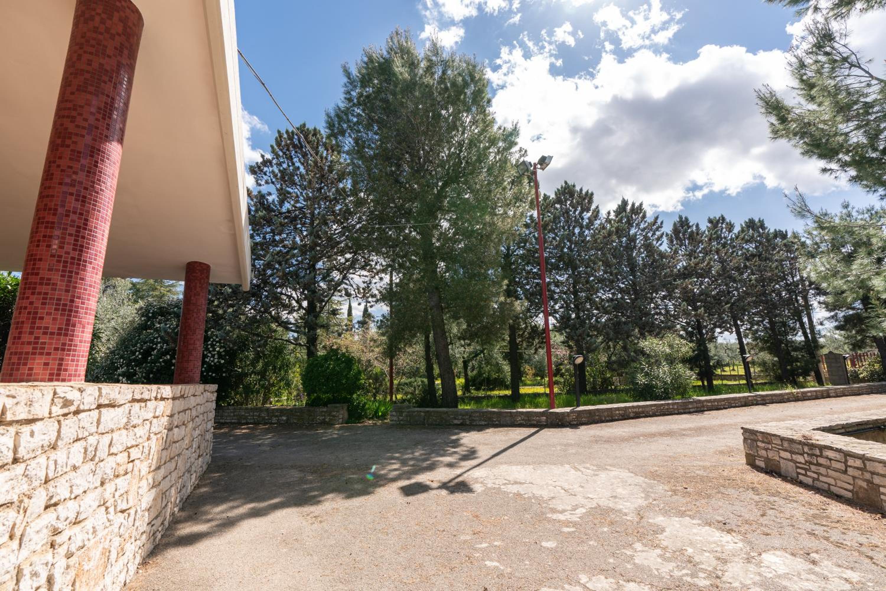GuestHost - Villetta OroVerde con Parcheggio e Camino view 5