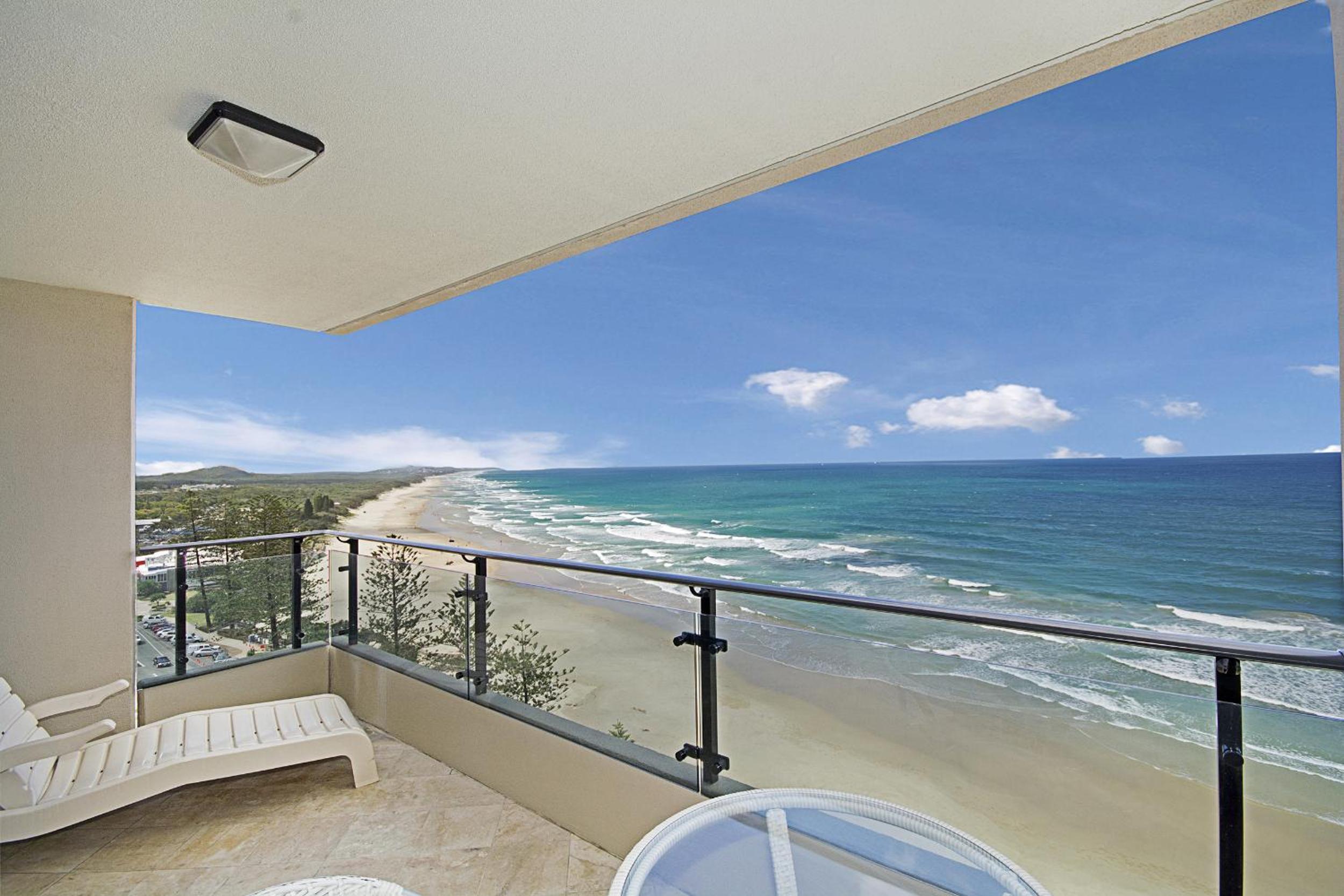 Clubb Coolum Beach Resort Sunshine Coast