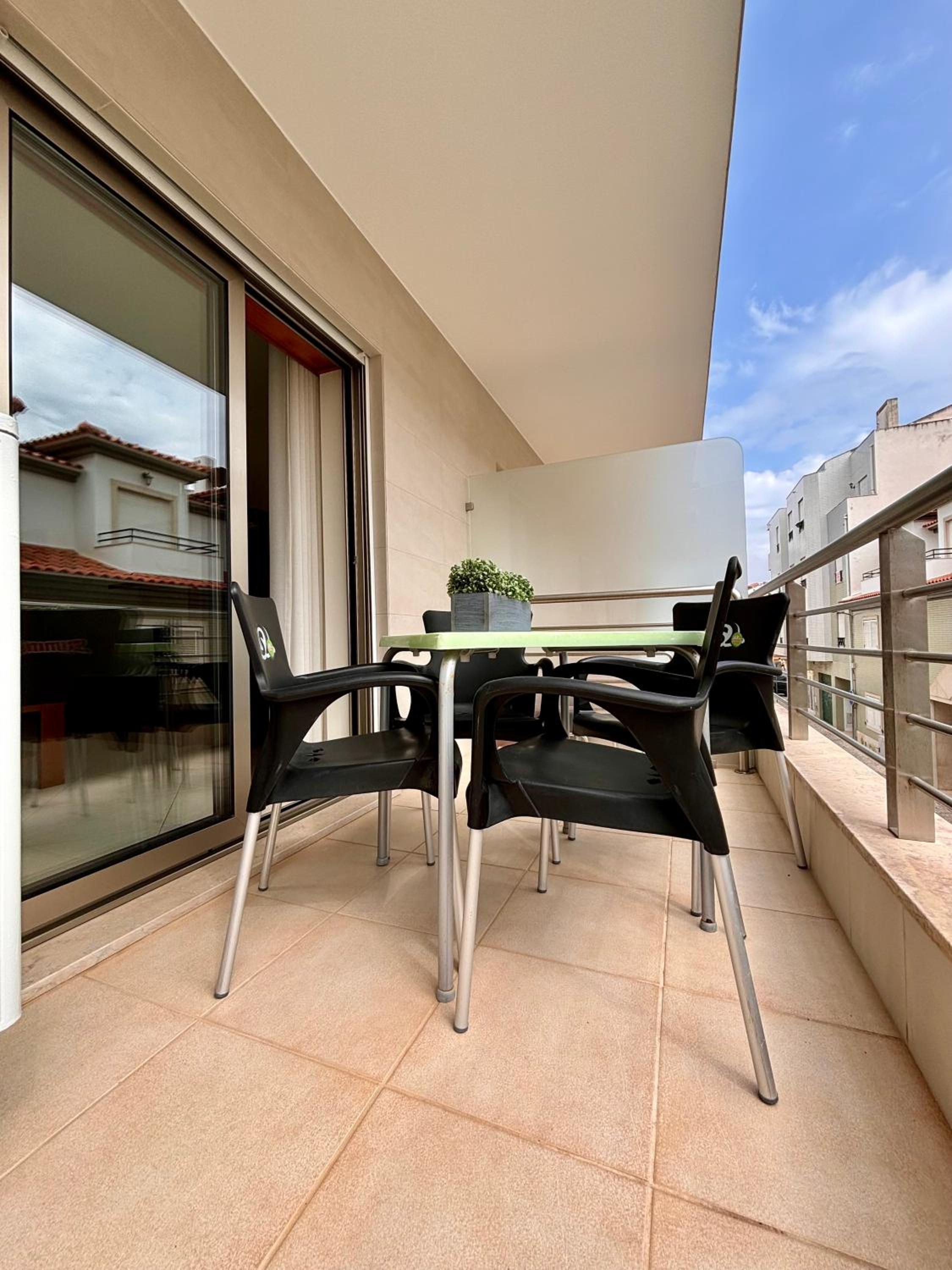 Apart. T2- Pérola do Marquês - São Martinho do Porto