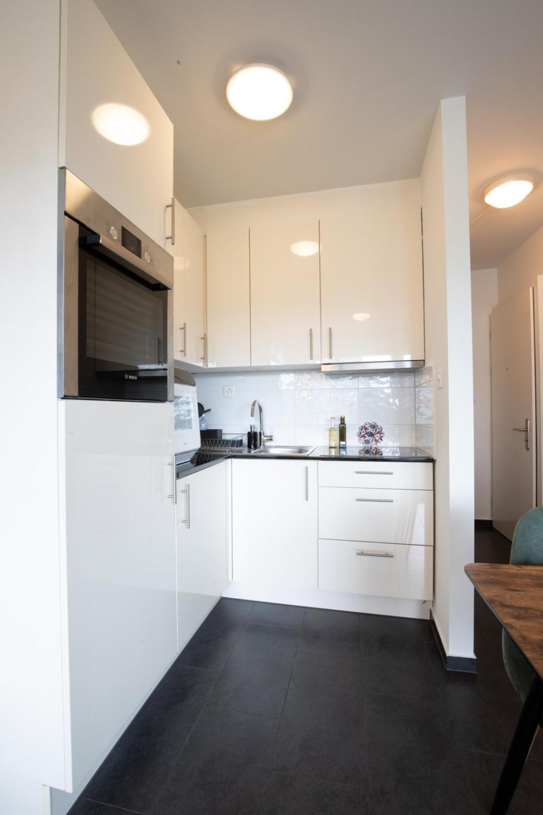 Special MODERN LiSA Apartment Basel, Bahnhof Grossbasel 10-STAR