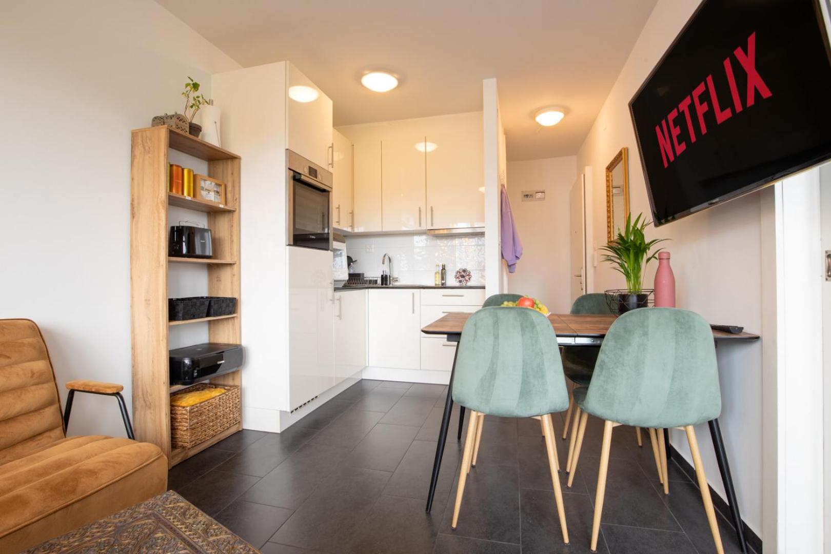 Special MODERN LiSA Apartment Basel, Bahnhof Grossbasel 10-STAR