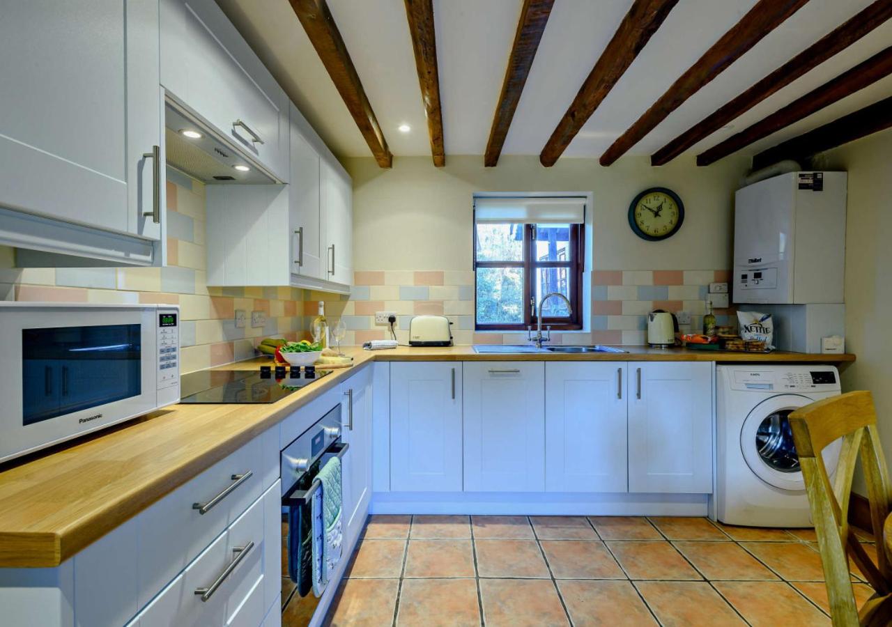 2 Bed in Hemblington oc-h25228