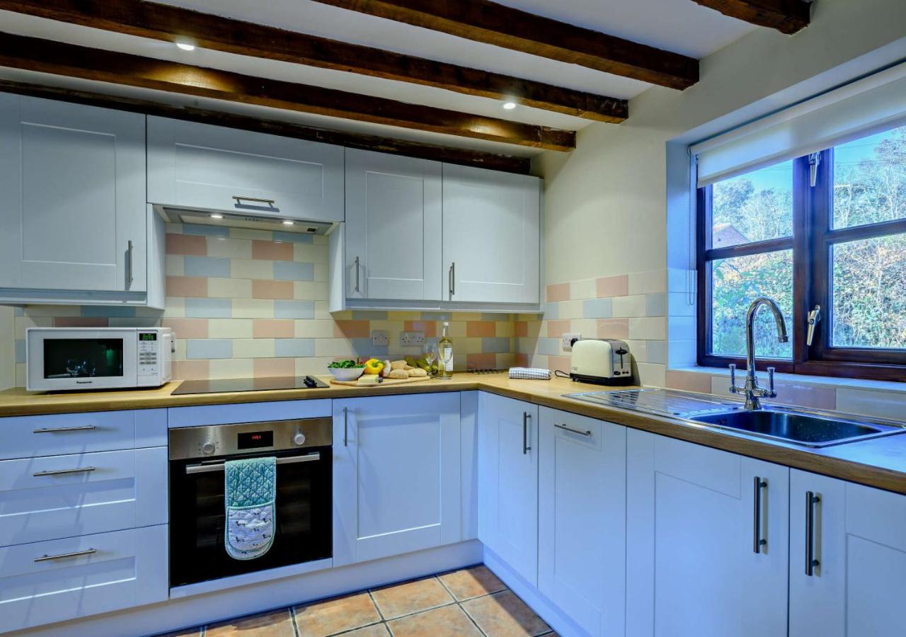 2 Bed in Hemblington oc-h25228