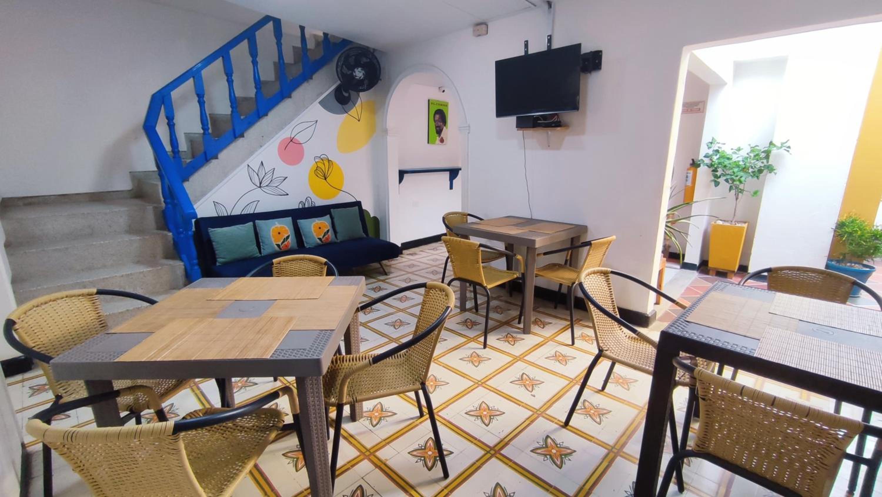 Casa Flor Hostel & Drinks