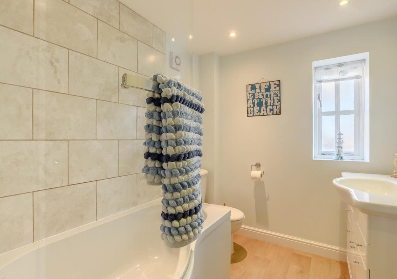 3 Bed in Winterton-on-Sea oc-s28218