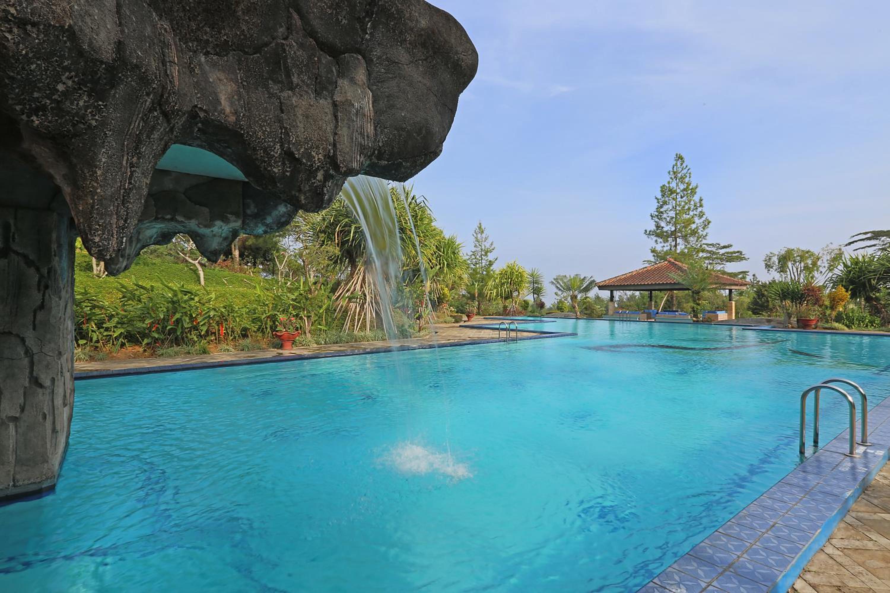 Pesona Alam Resort & Spa