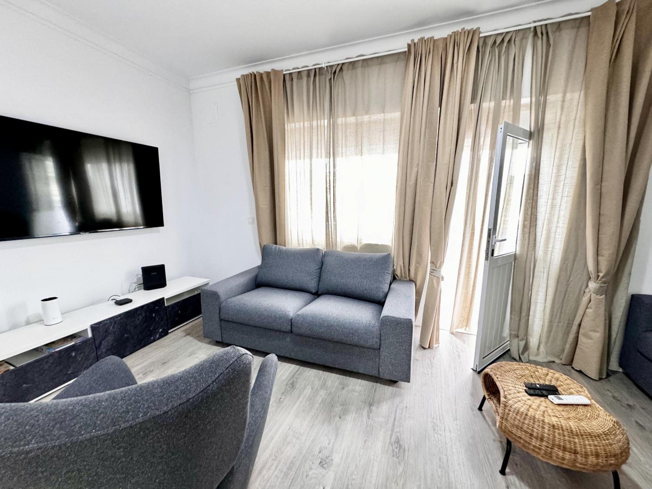 Caparica Villa blue beach view 2