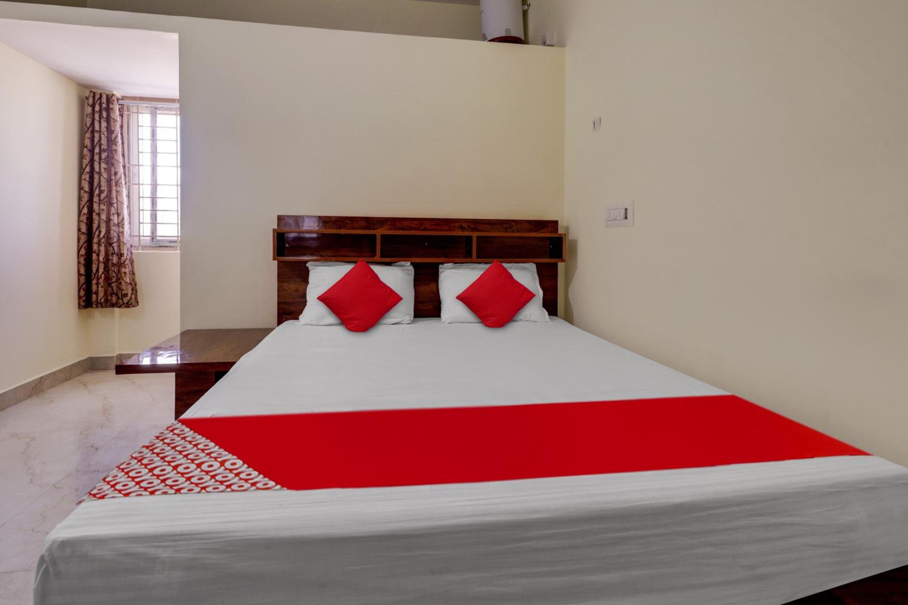Hotel O PREETHI BOARDING & LODGING
