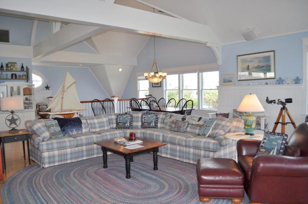 Journeys End view 5