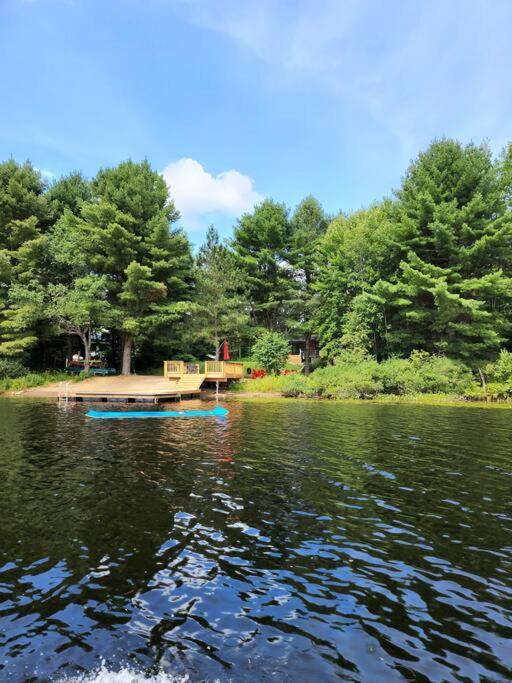 Red Cedar Chalet on Brady Lake