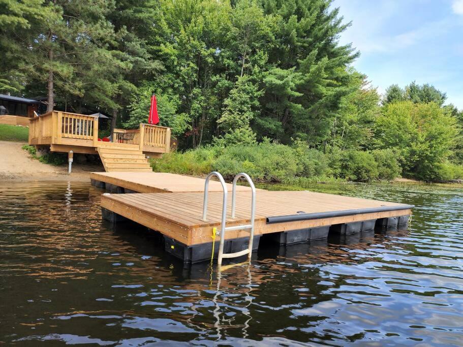 Red Cedar Chalet on Brady Lake