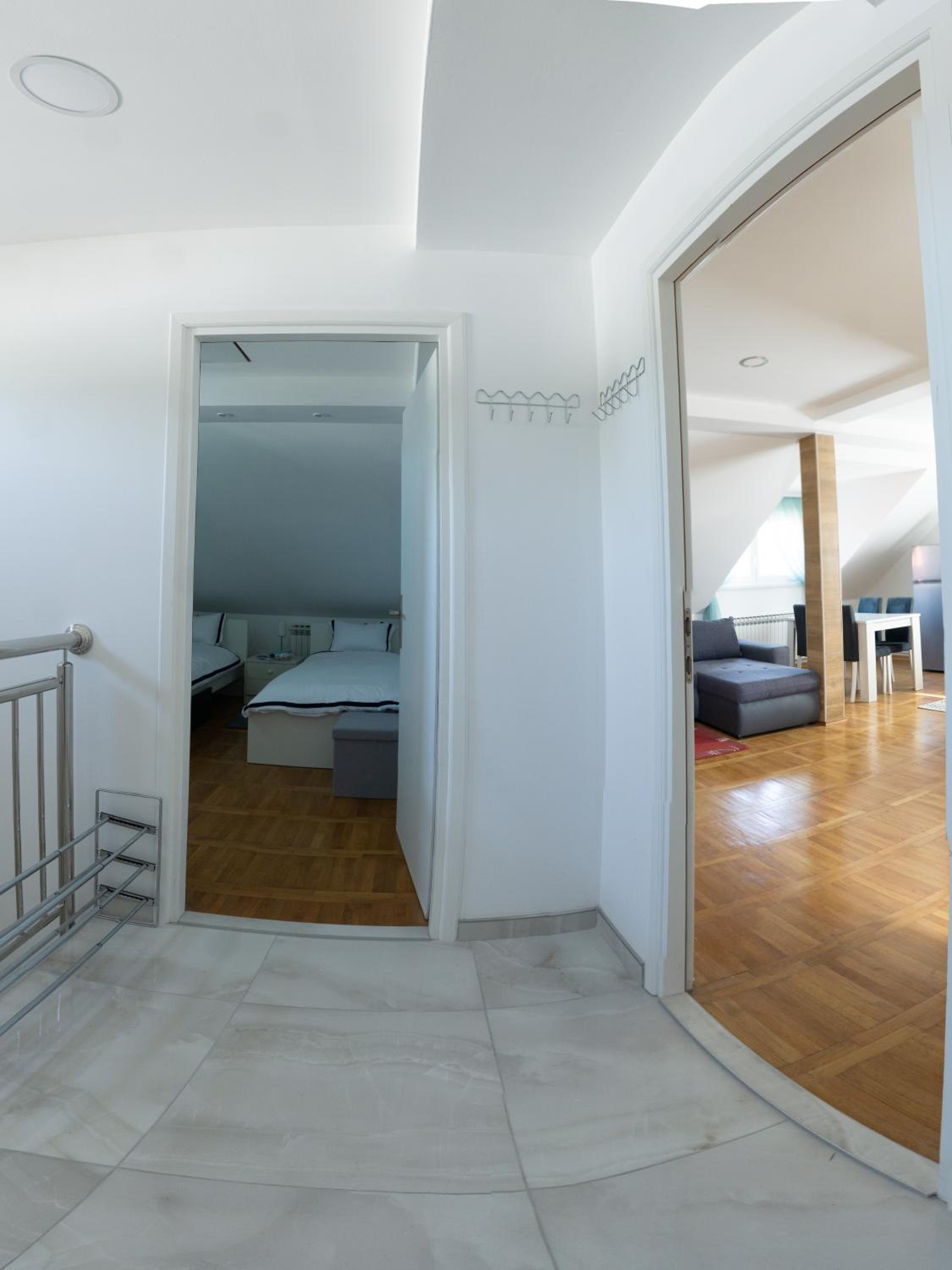Apartmani Jastreb 2