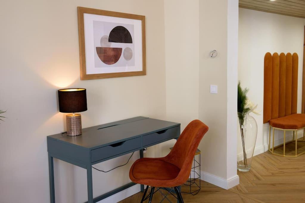 ORANGEHOMES Urban elegance apartment view 5