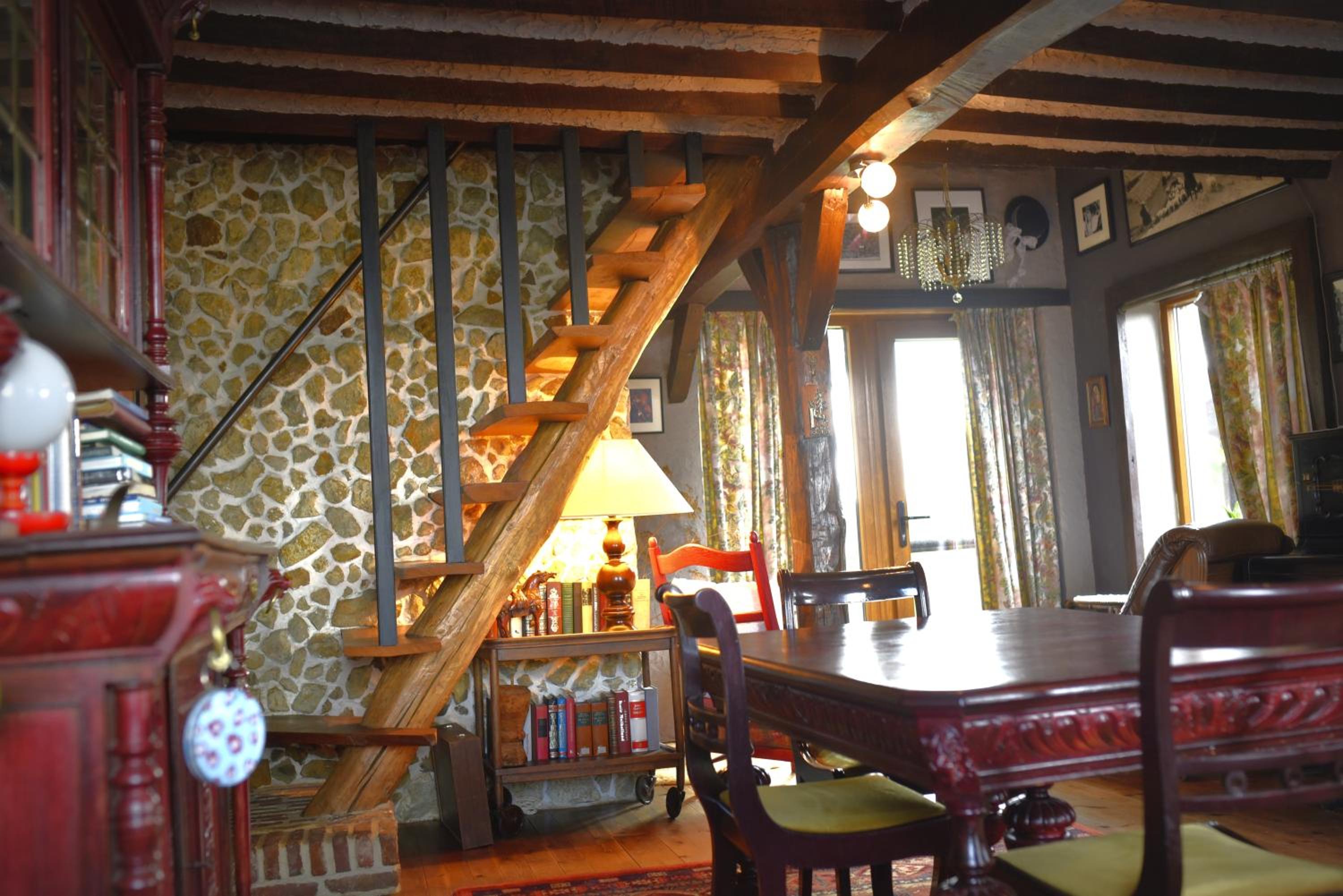 Maison Jeanny, full house with big garden