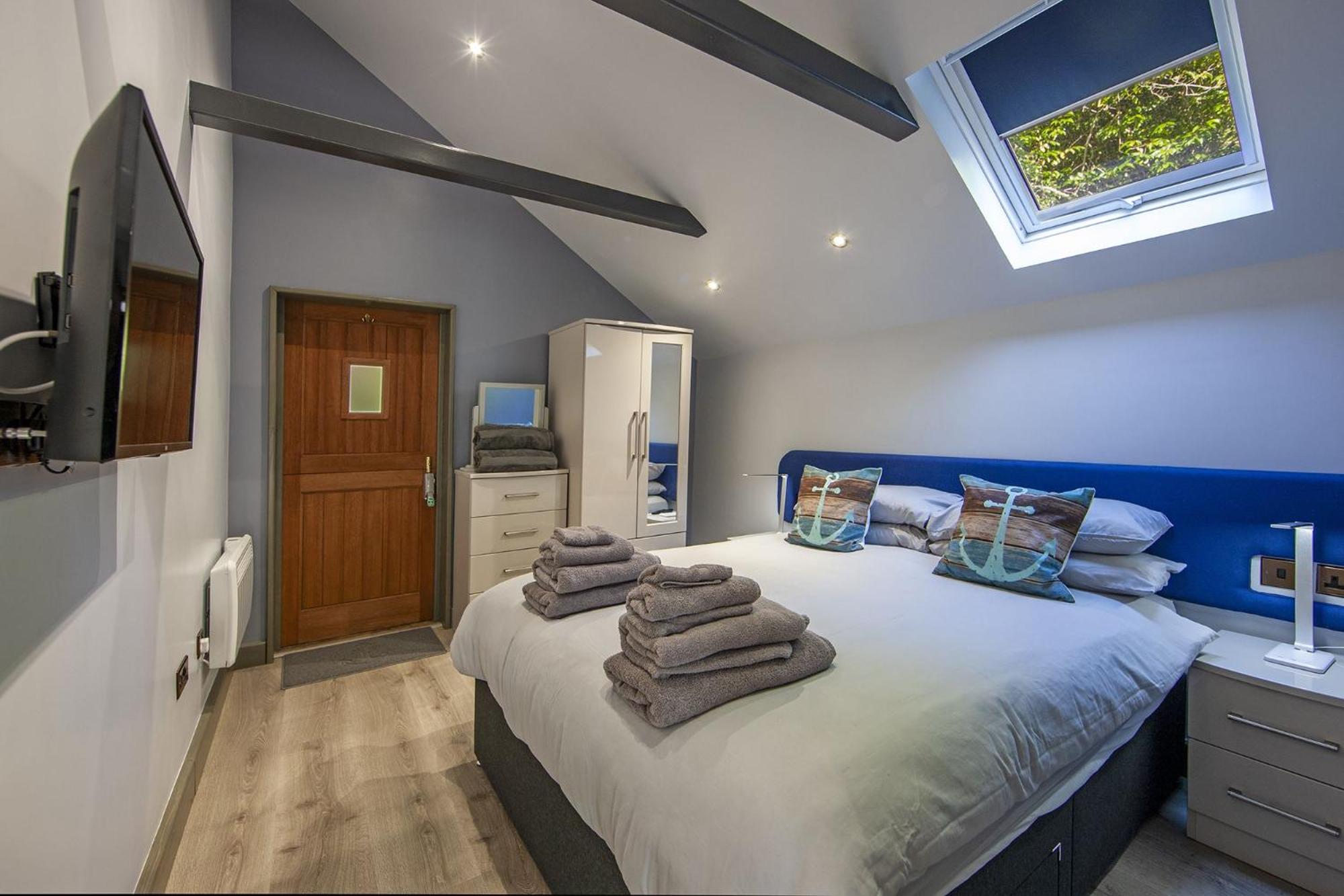 Dundonald Landing Palms 2 view 4