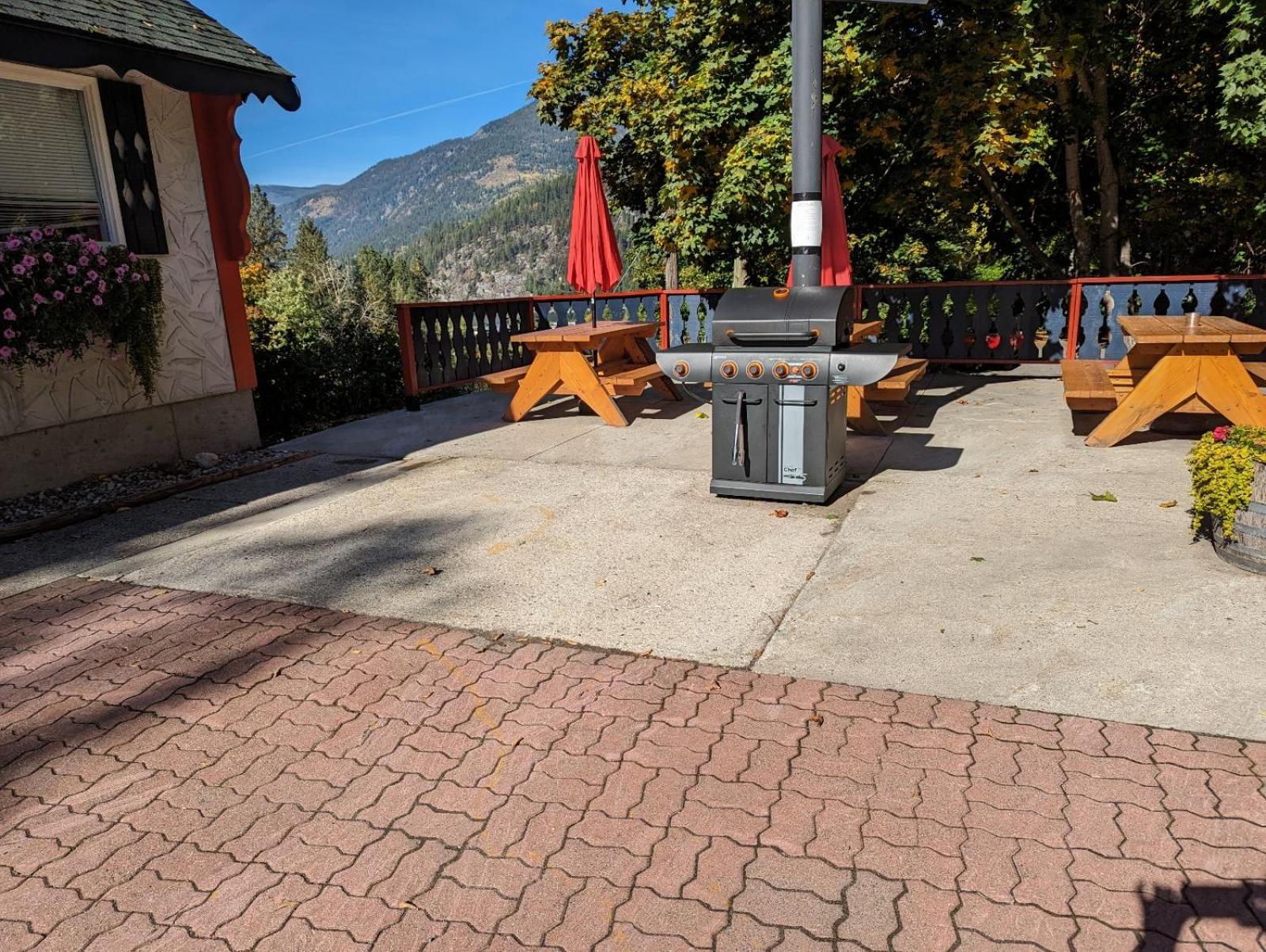 Alpine Inn & Suites