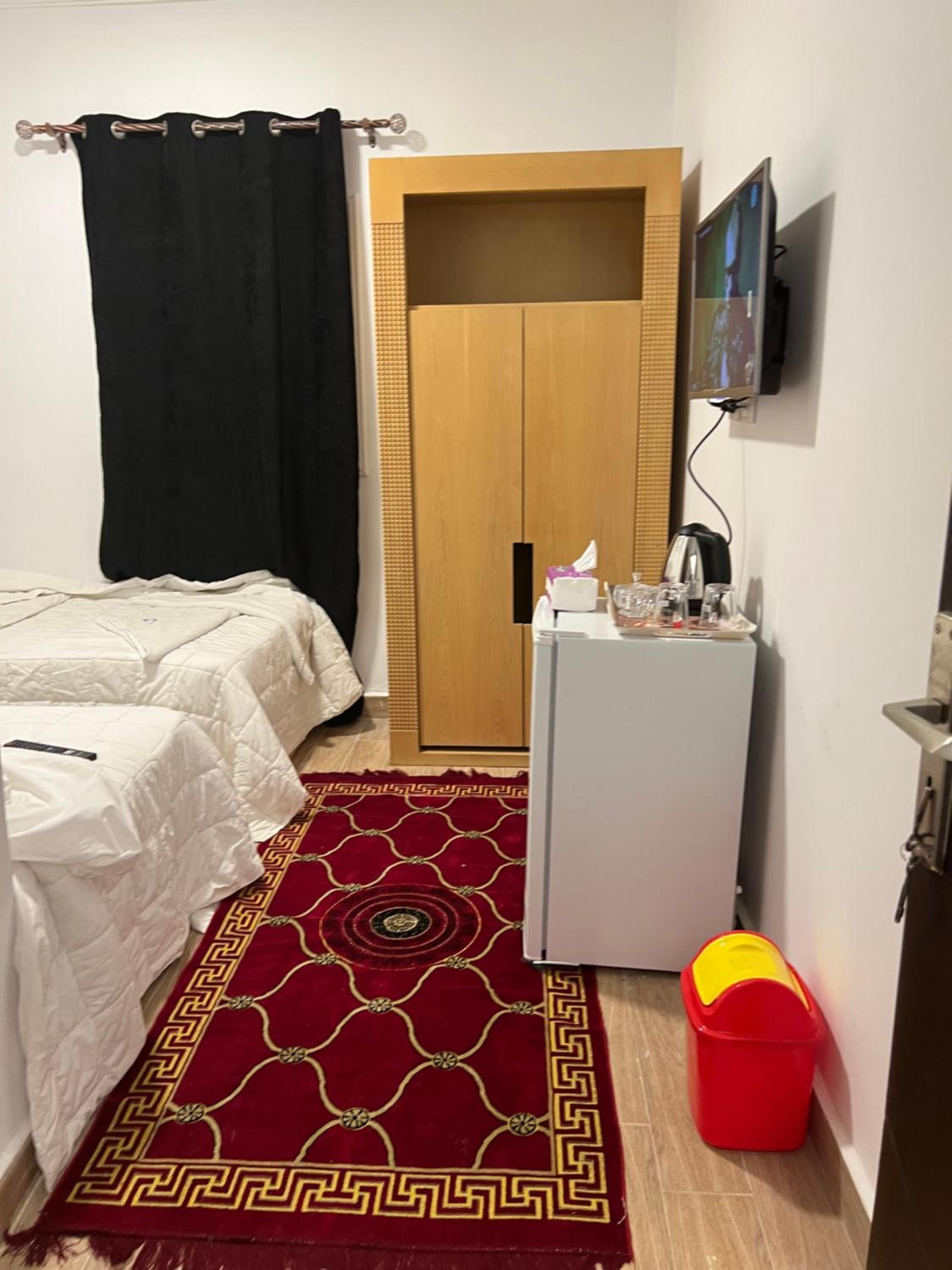 Malak pyramids inn