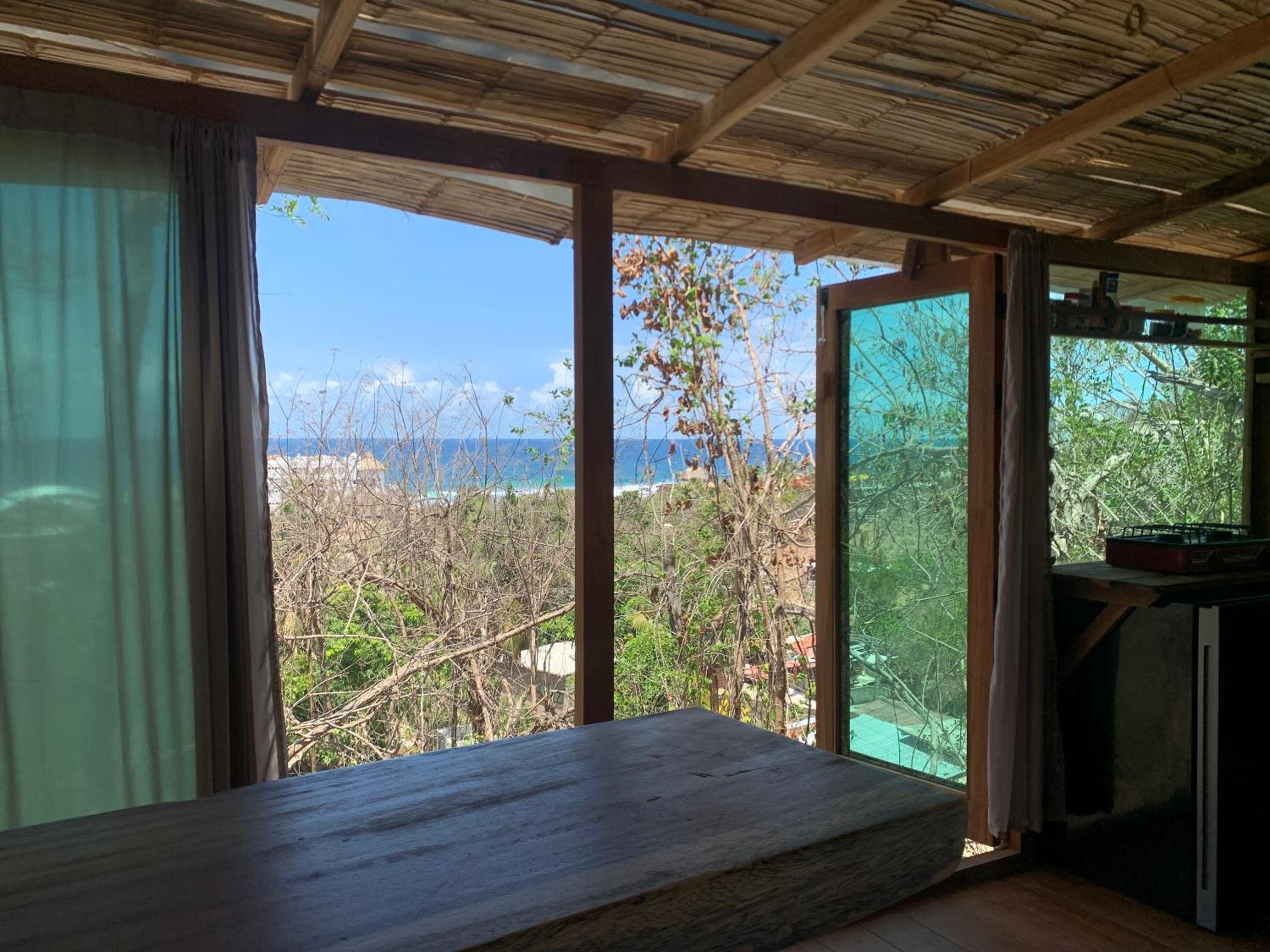 Casa Alcobas Zipolite beach view 2