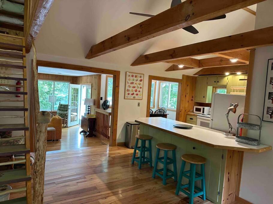 Terrapin Station - Lakeside Rustic 3 Home on Lake Winona view 4