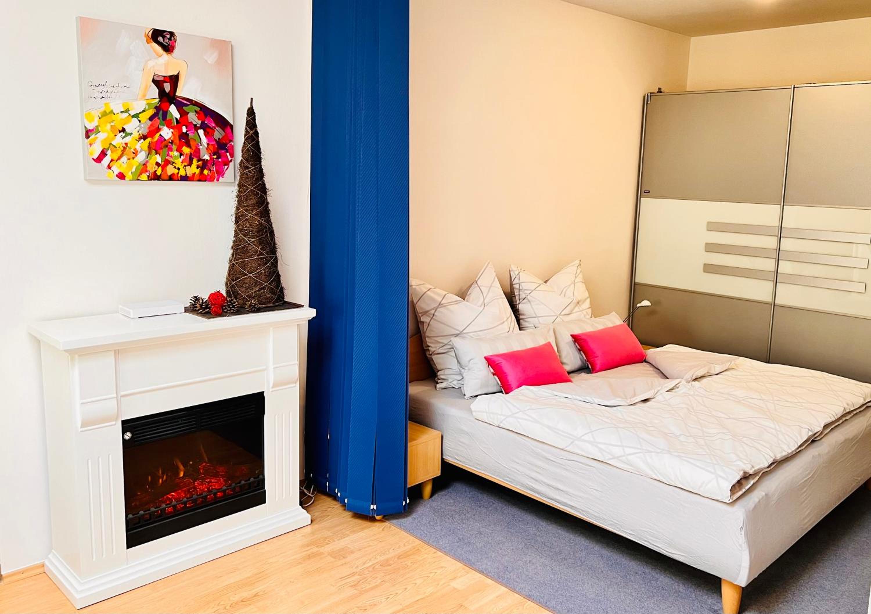 RESIDENCE KOLONADA 60 square meters 2 rooms Apartment in best Location direct at famous Colonnade and Singing Fountain