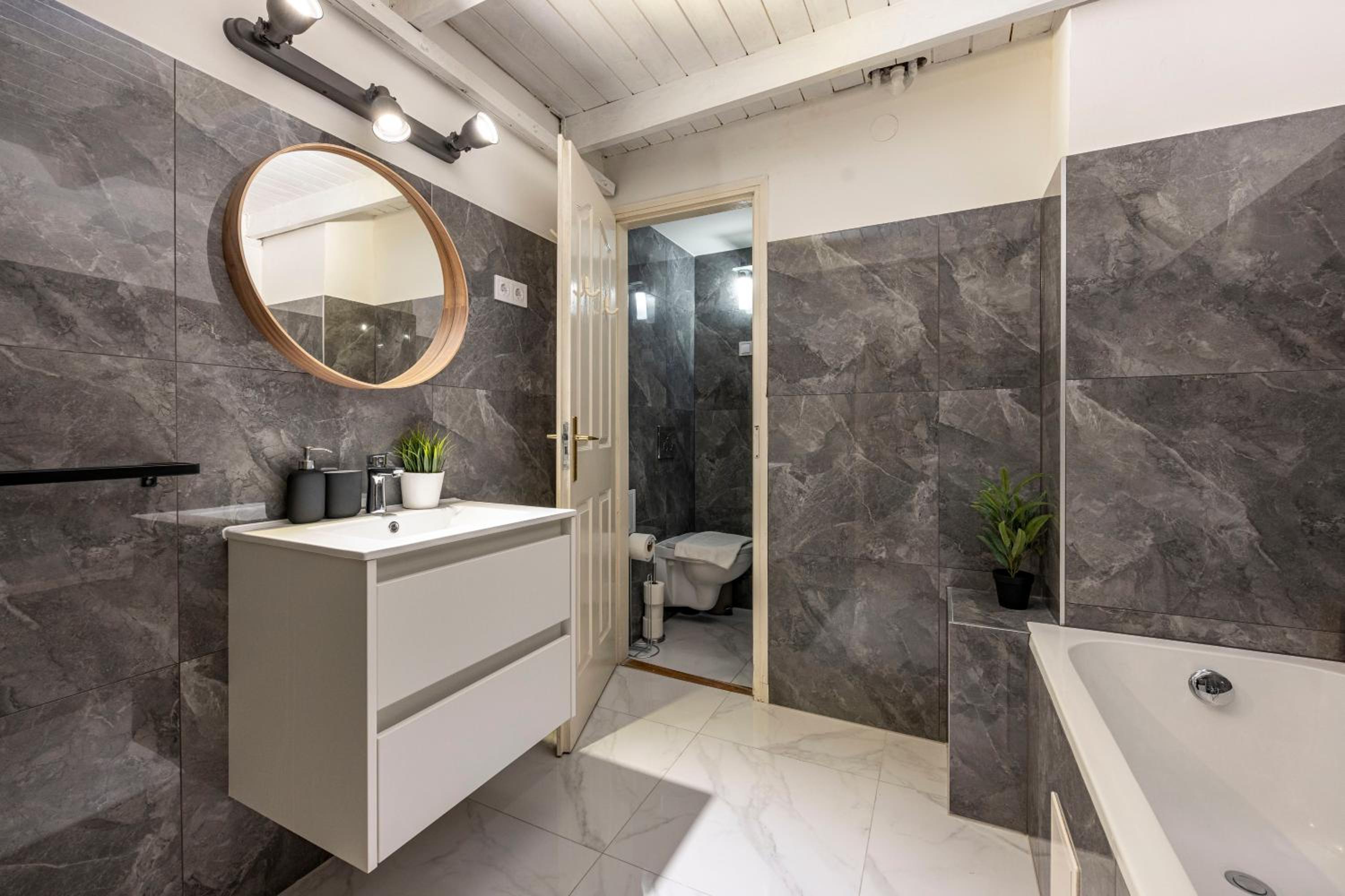 Central & Cozy Dream Home by Prestige Homes view 4
