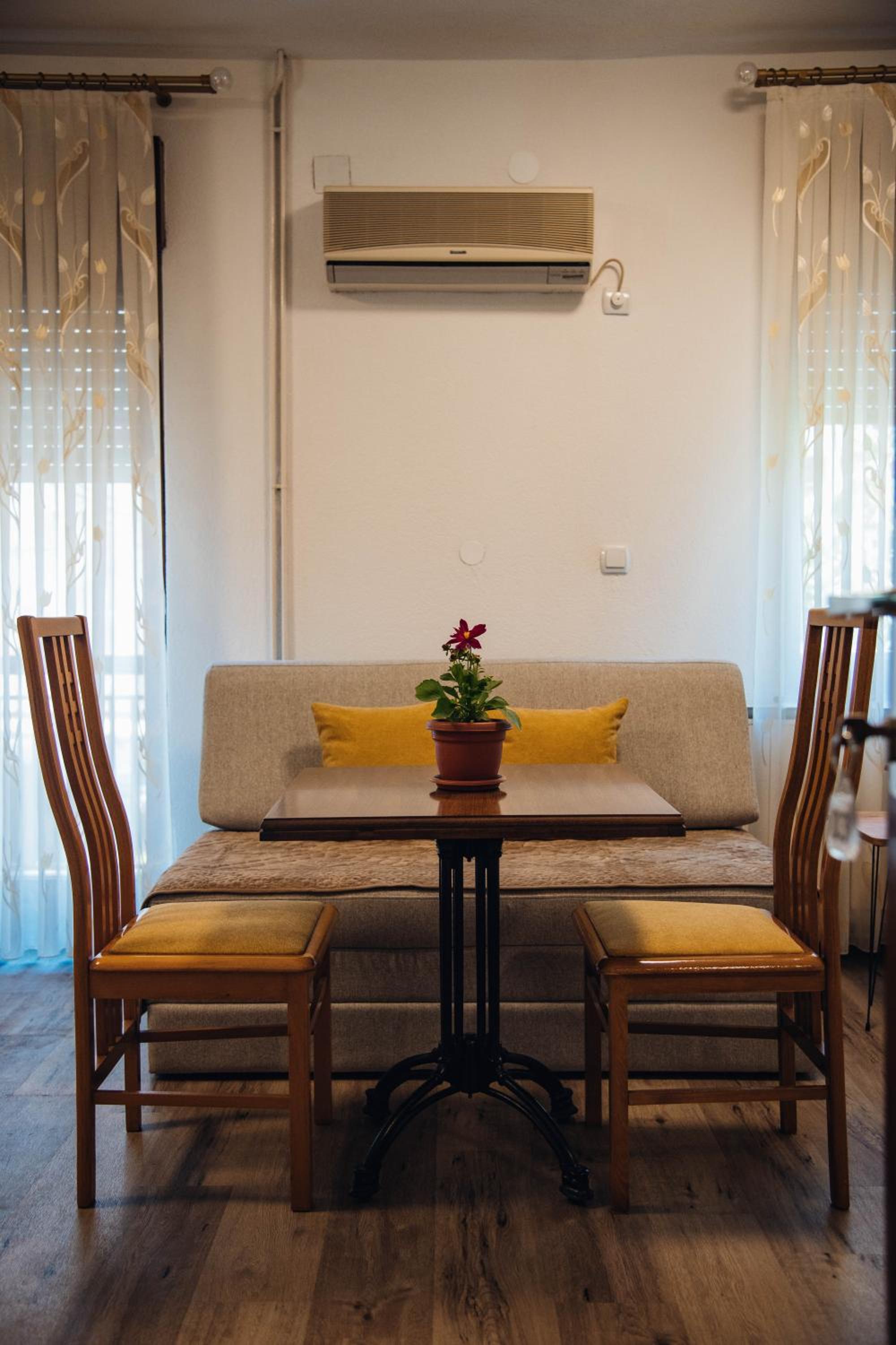 Urban Studio Apartments view 5