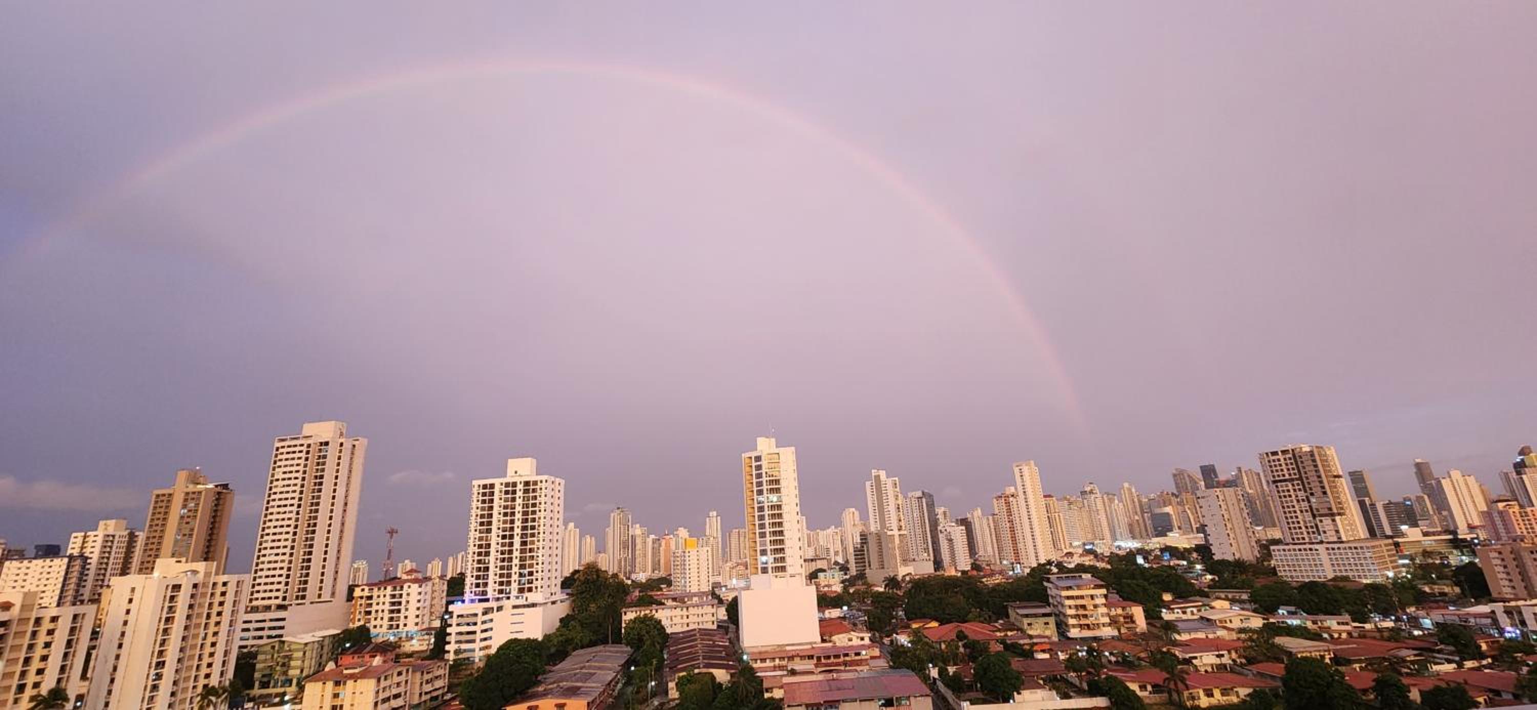 Hermoso apartamento amoblado view 3