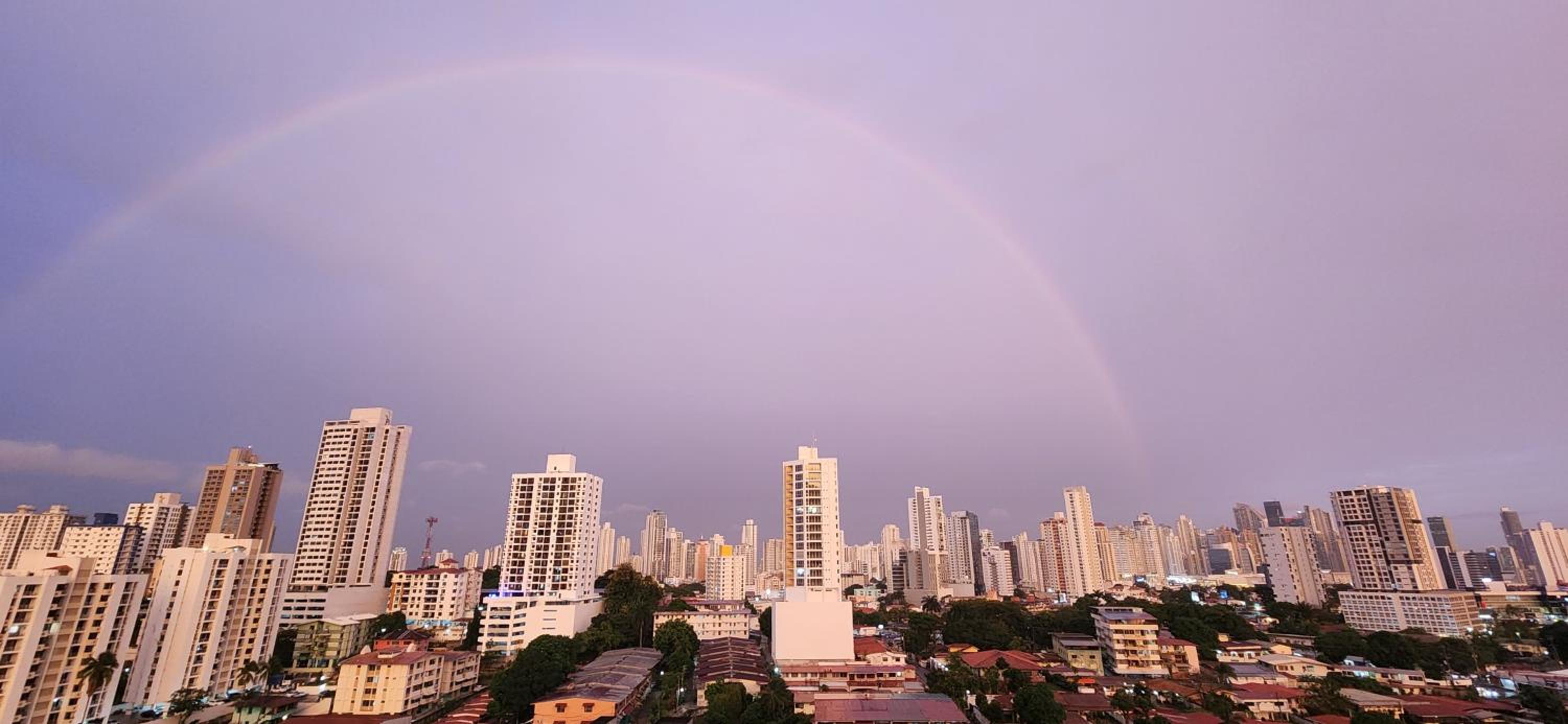 Hermoso apartamento amoblado view 4